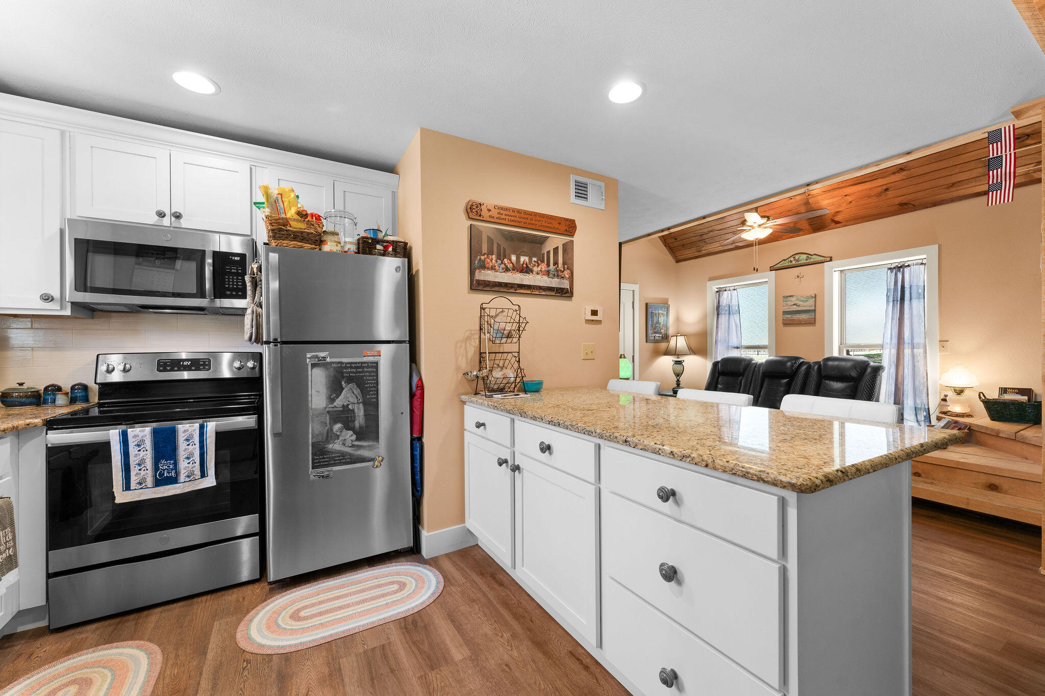 250 Rustic Hickory Lane Property Photo 8
