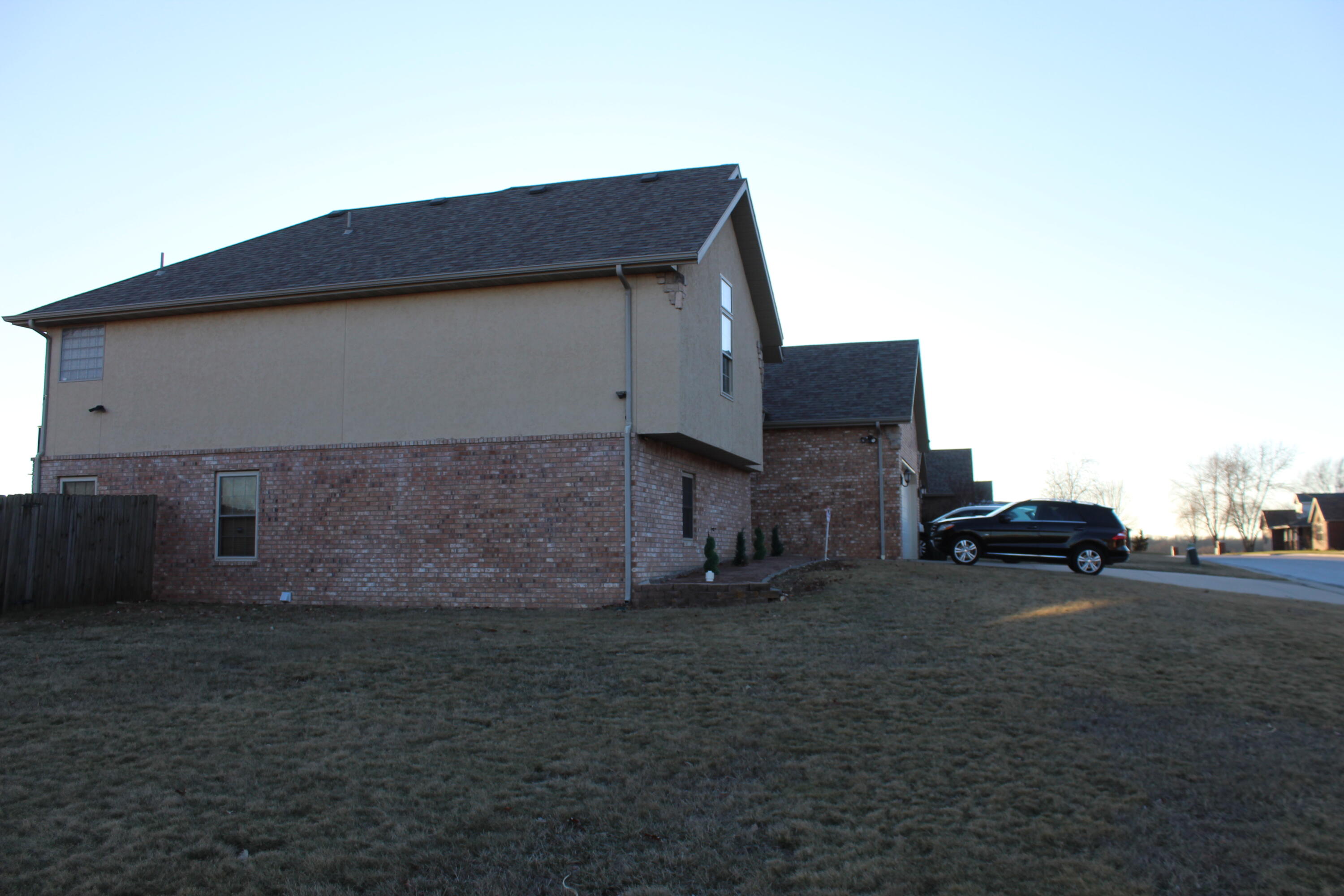 1100 Chicory Lane Property Photo 4