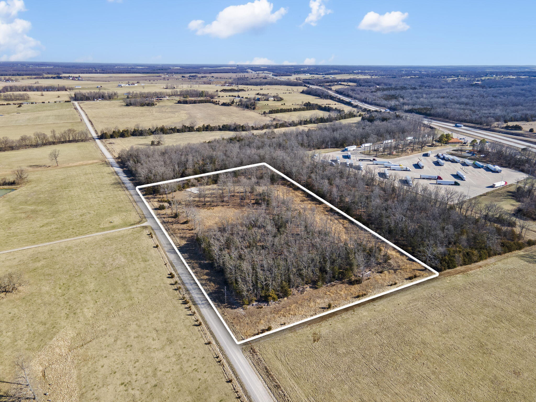 65632 Real Estate Listings Main Image