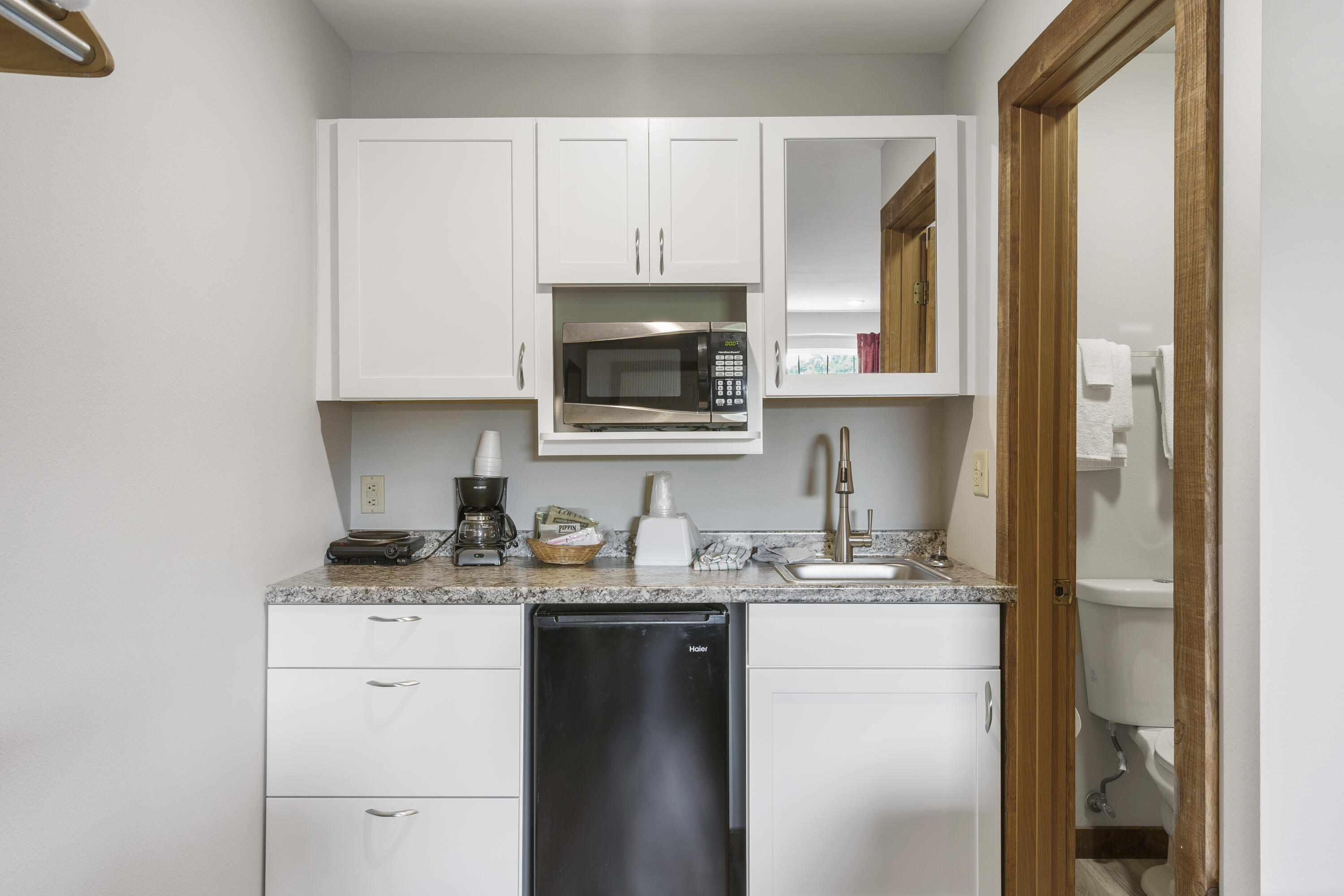 982 Indian Point Road Property Photo 7