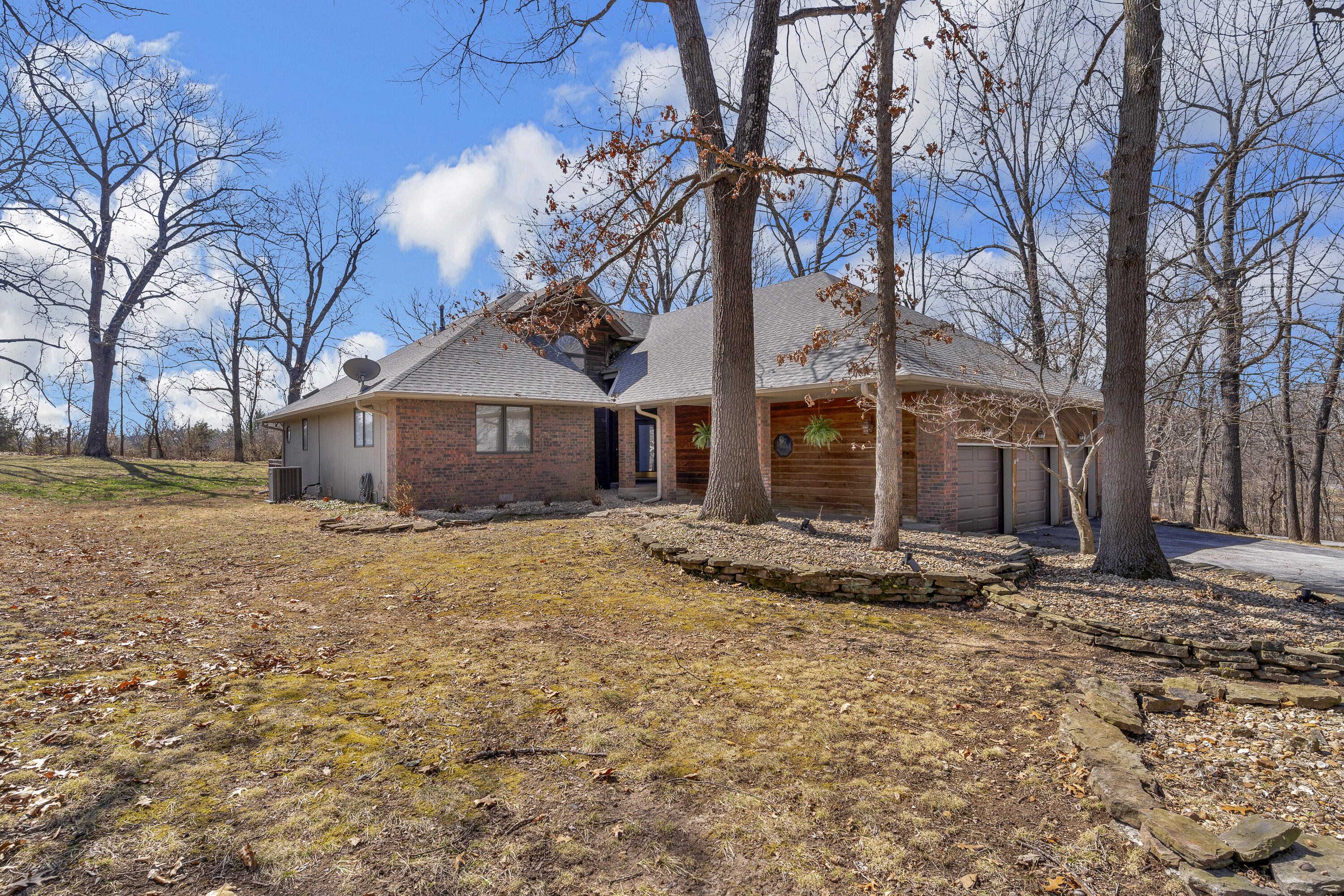 2620 East Wildwood Road Property Photo 1