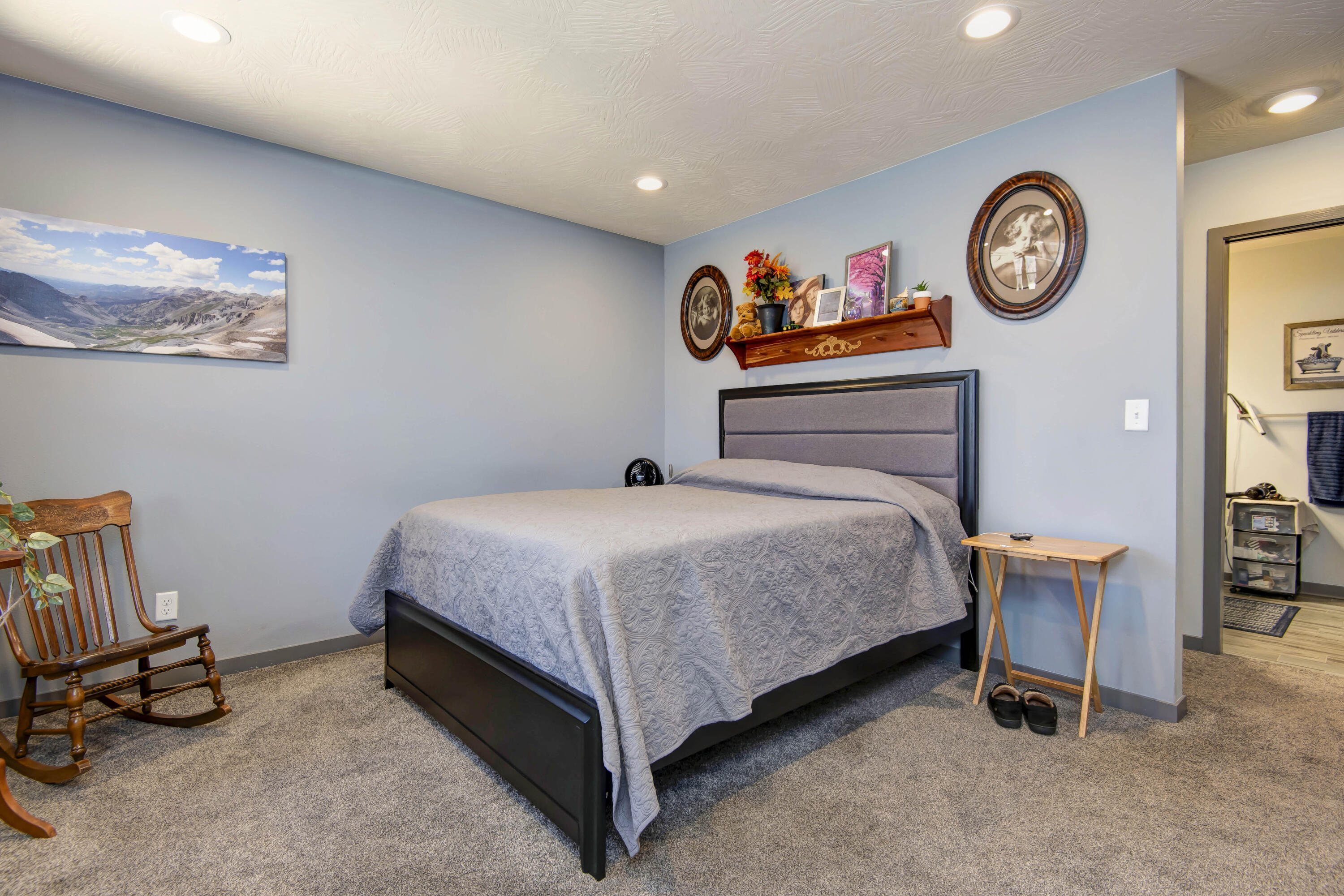 1384 Hummingbird Road Property Photo 11
