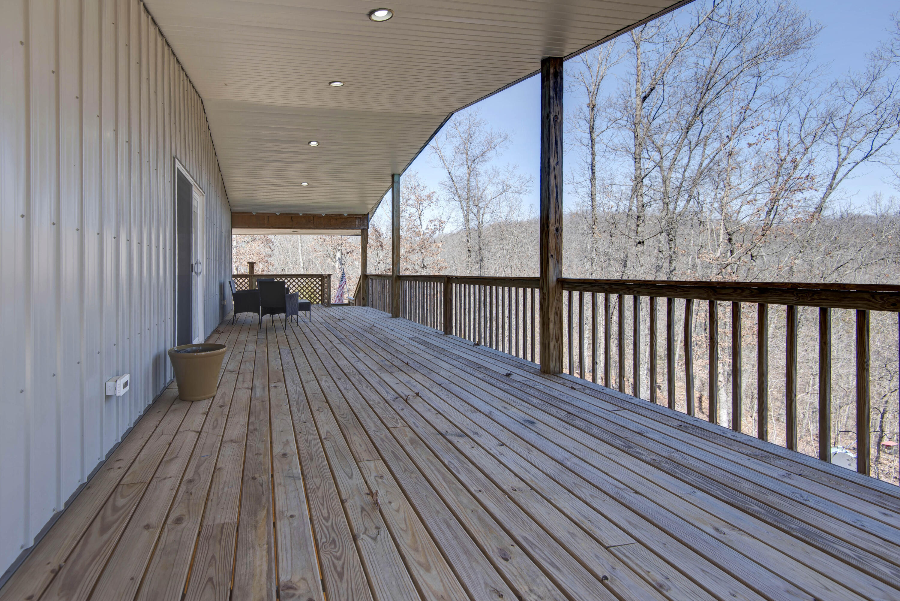 1384 Hummingbird Road Property Photo 29