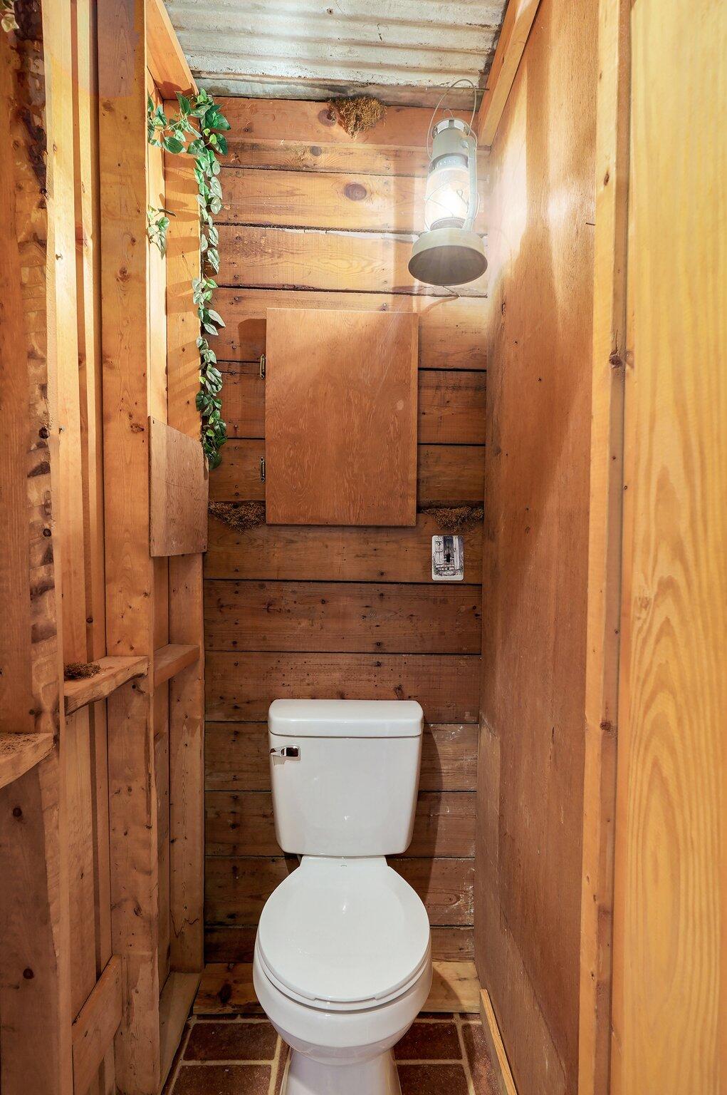 13461 Lawrence 1090 Property Photo 11