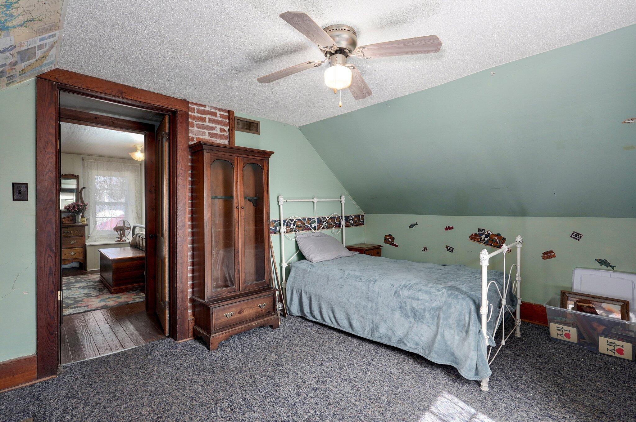 13461 Lawrence 1090 Property Photo 19