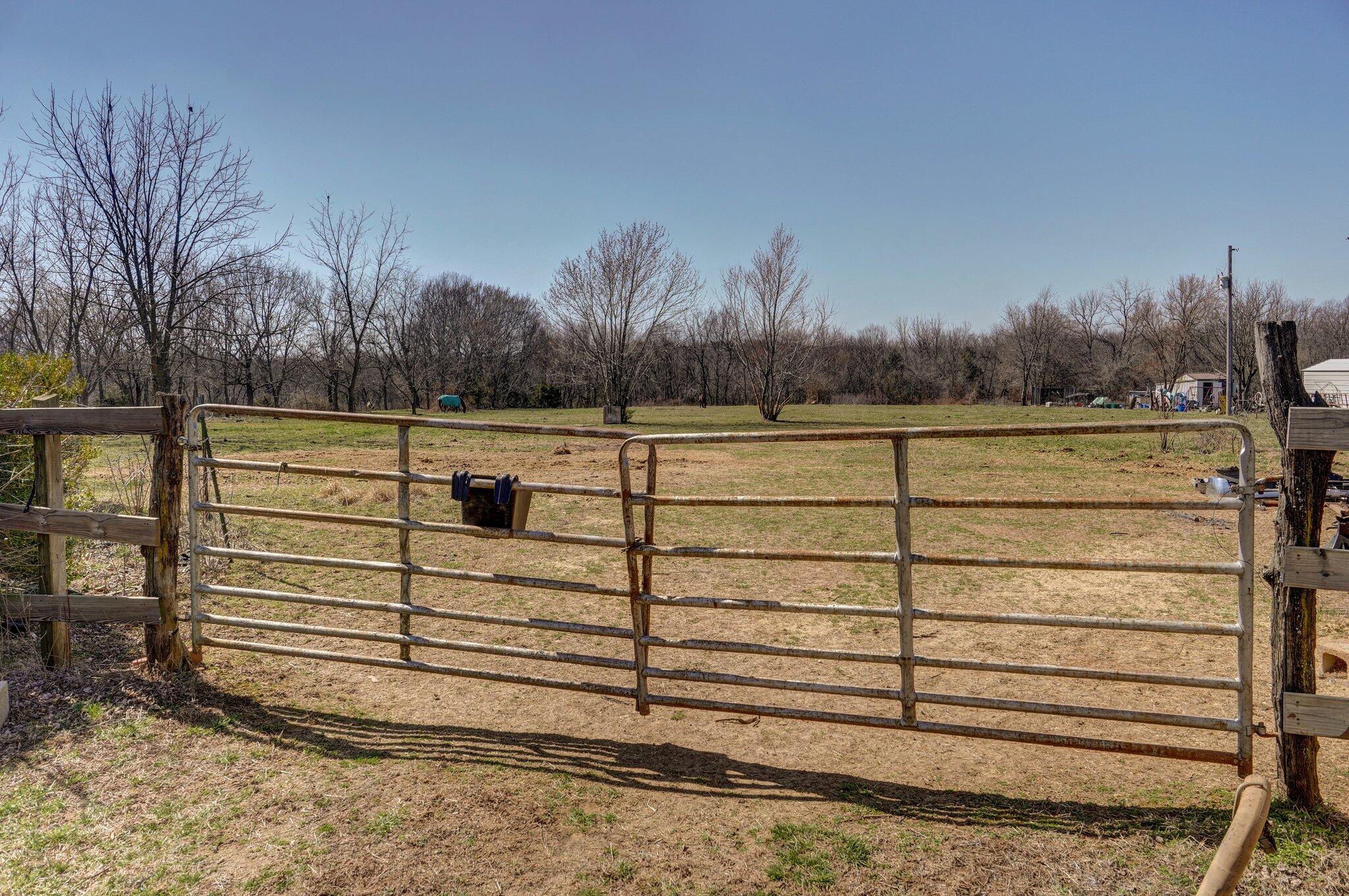 13461 Lawrence 1090 Property Photo 46
