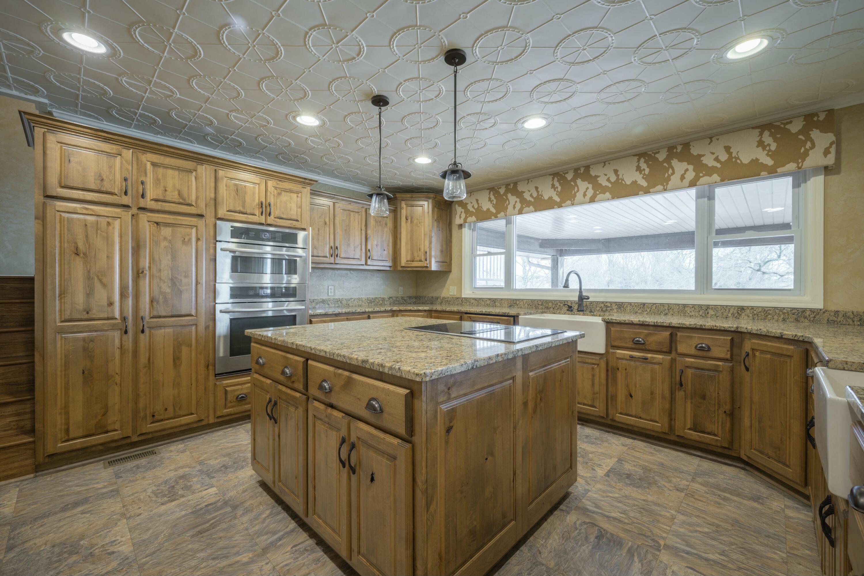 15452 State Hwy V (37.55+/-) Property Photo 11
