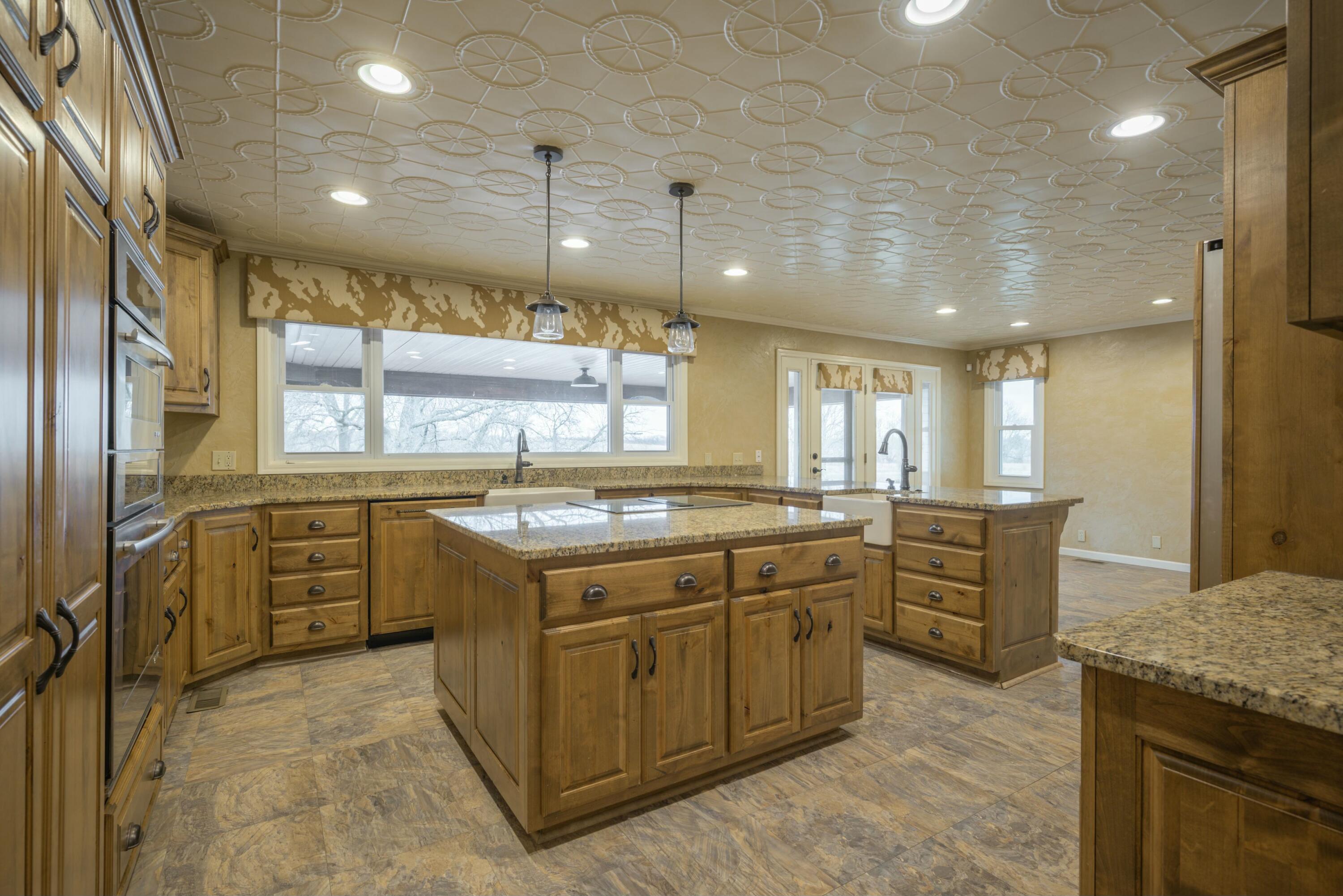 15452 State Hwy V (37.55+/-) Property Photo 16