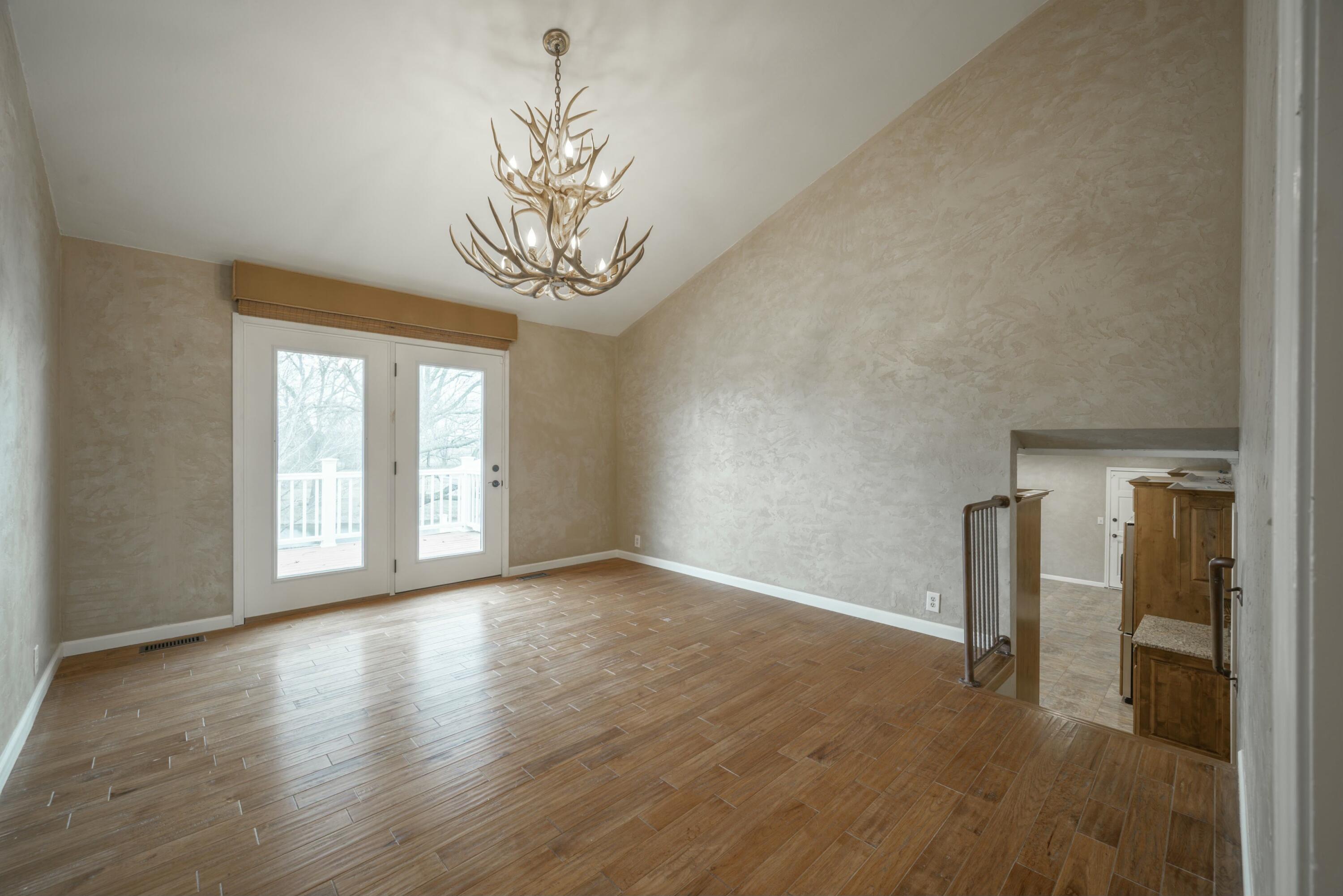 15452 State Hwy V (37.55+/-) Property Photo 22