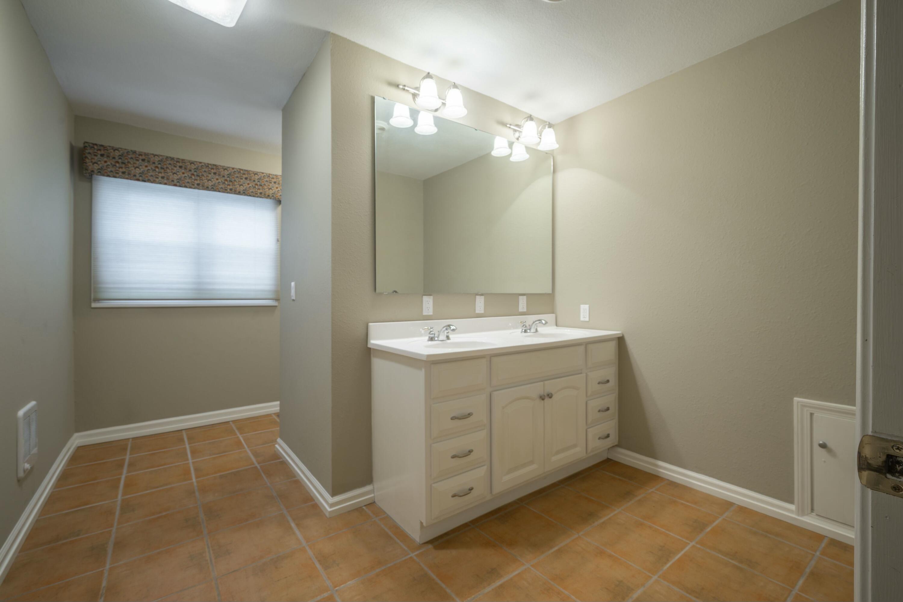 15452 State Hwy V (37.55+/-) Property Photo 28