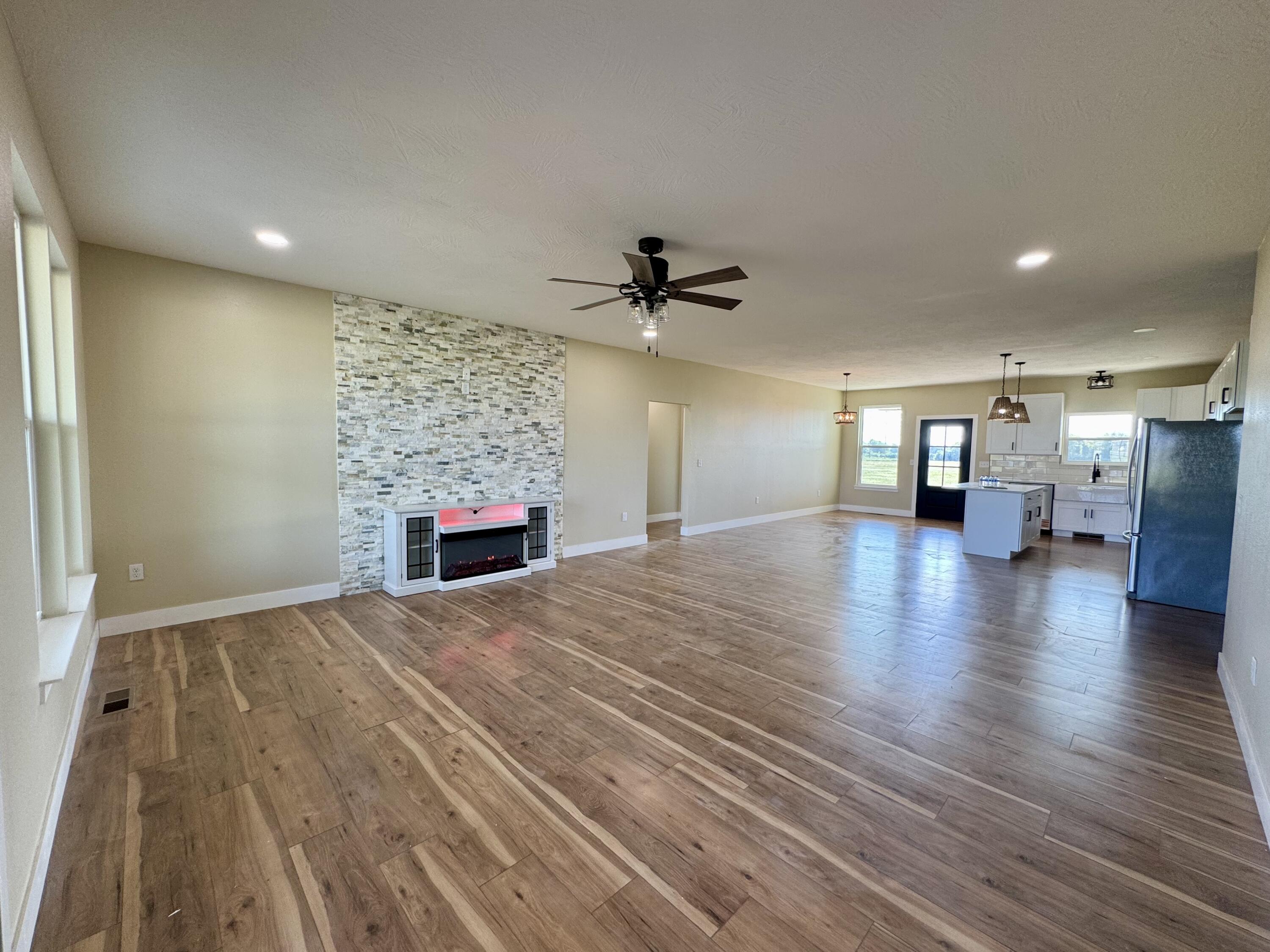1883 South Farm Rd 107 Property Photo 5