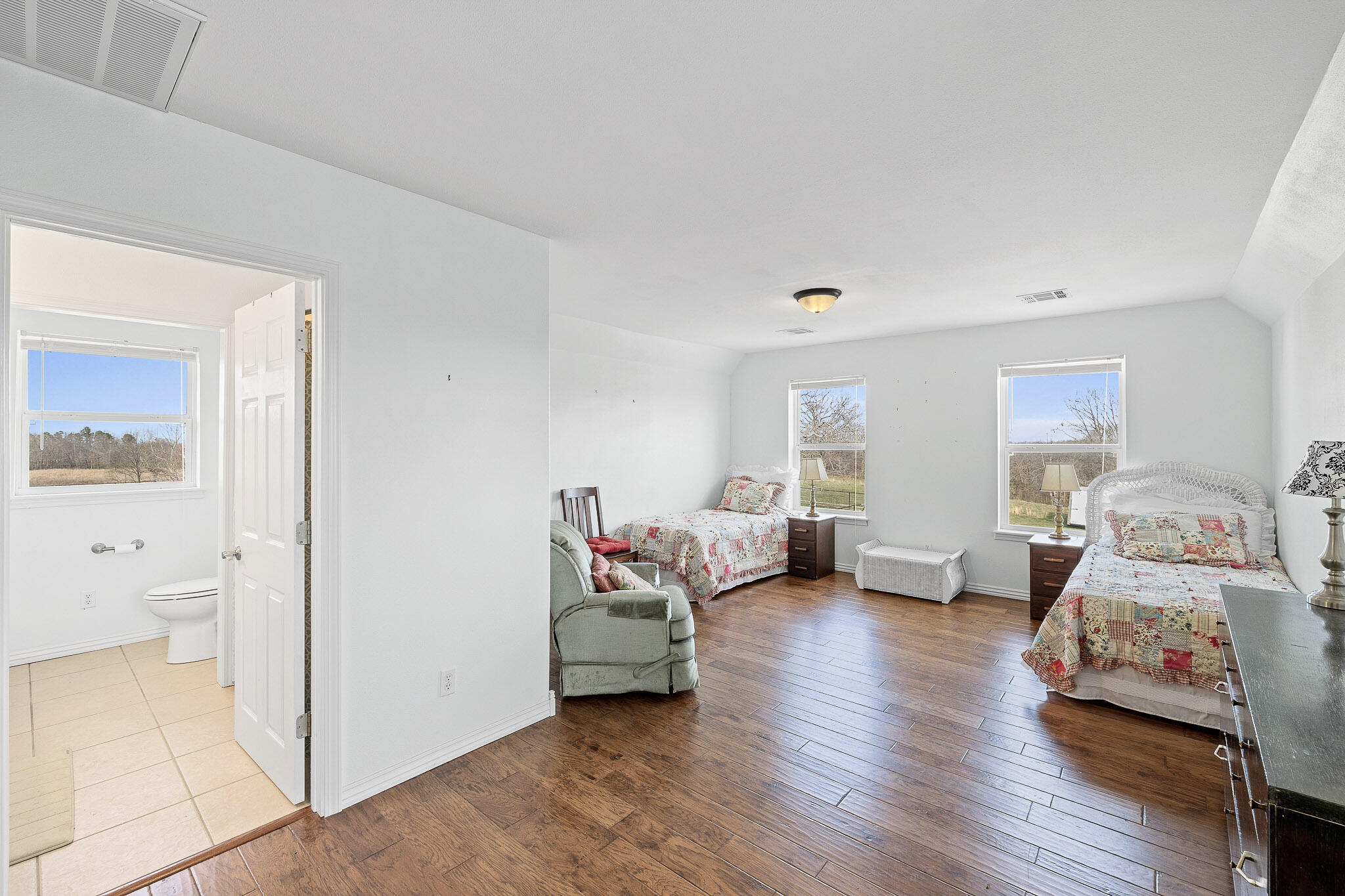 660 Pendergraft Road Property Photo 14
