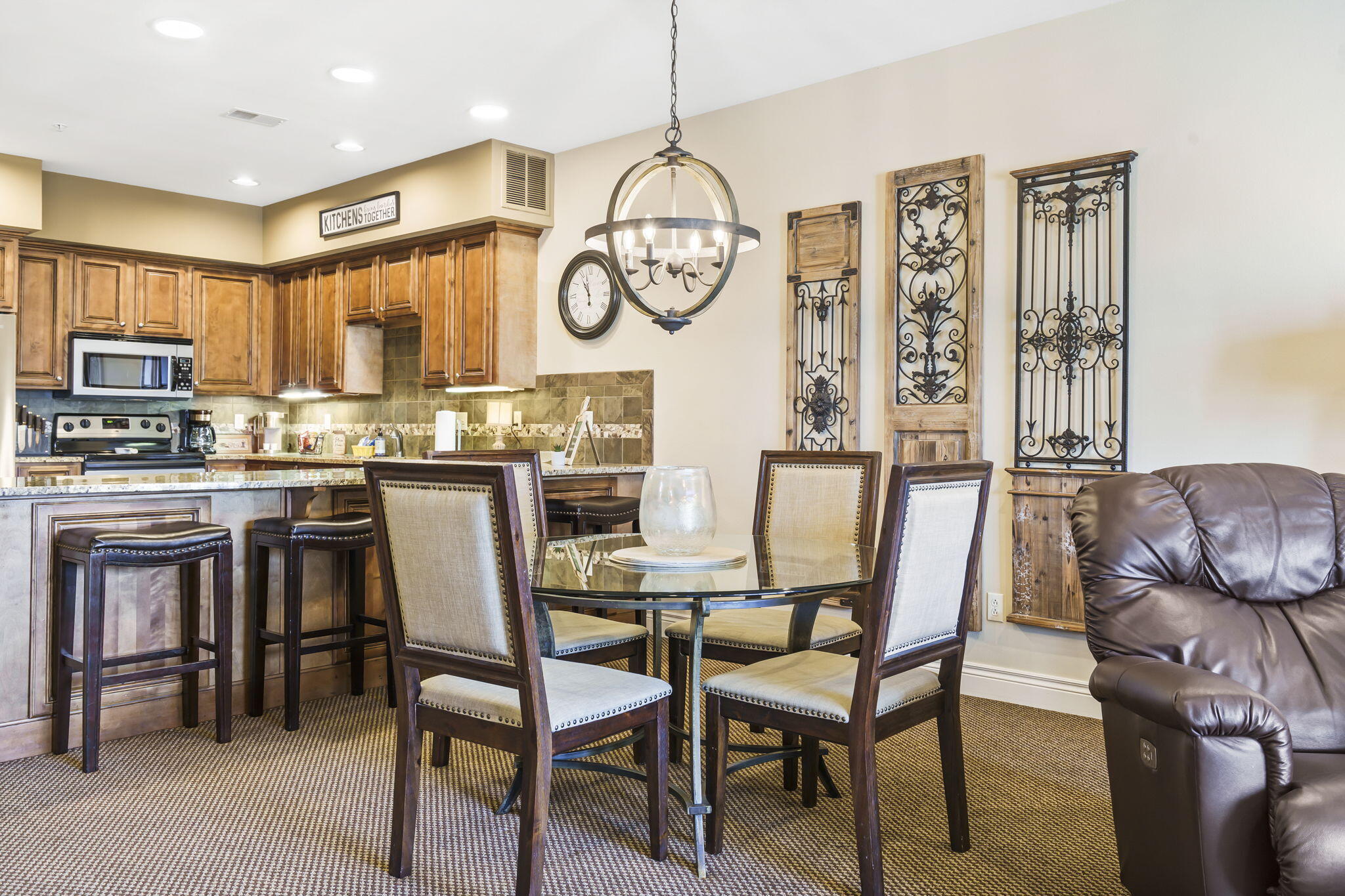 201 Prairie Dunes Drive Property Photo 12