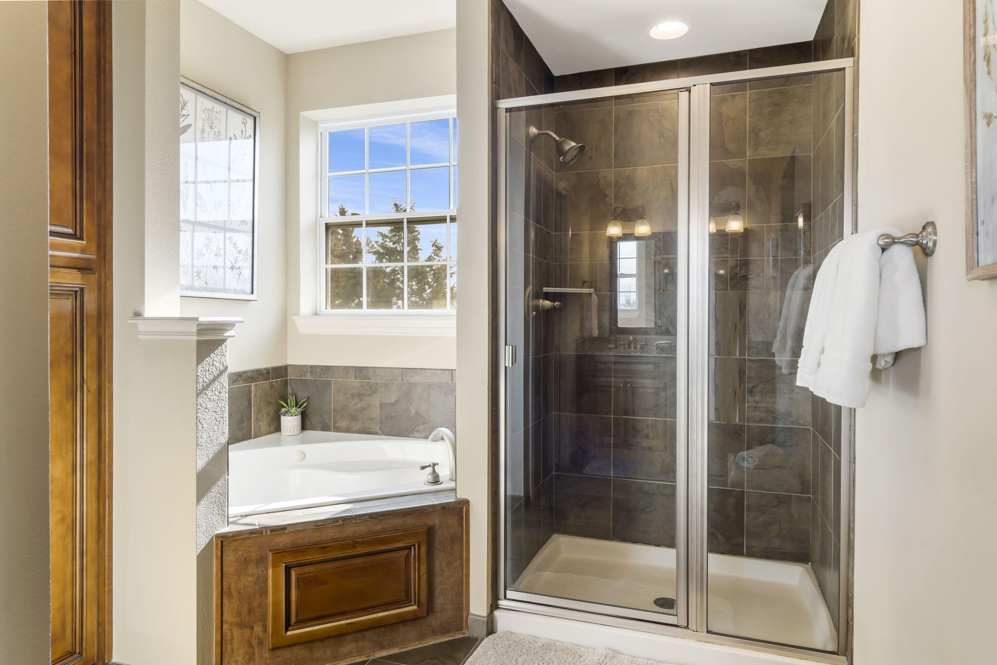 201 Prairie Dunes Drive Property Photo 23