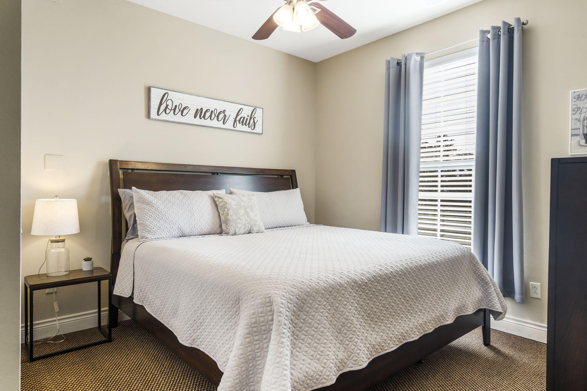 201 Prairie Dunes Drive Property Photo 25