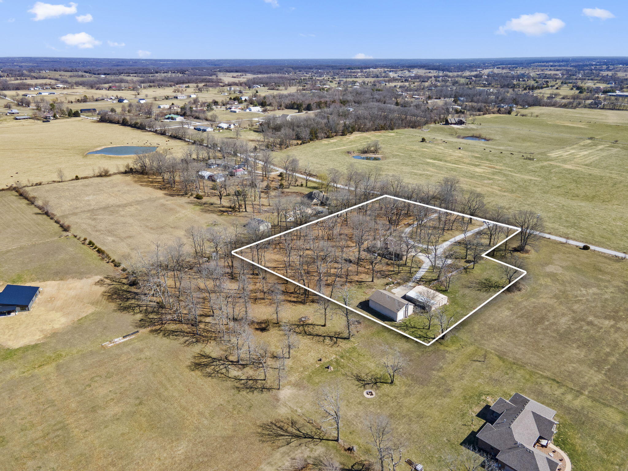 1013 Sandstone Road Property Photo 2