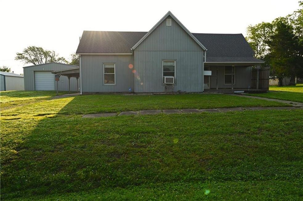 307 South Park Street Property Photo