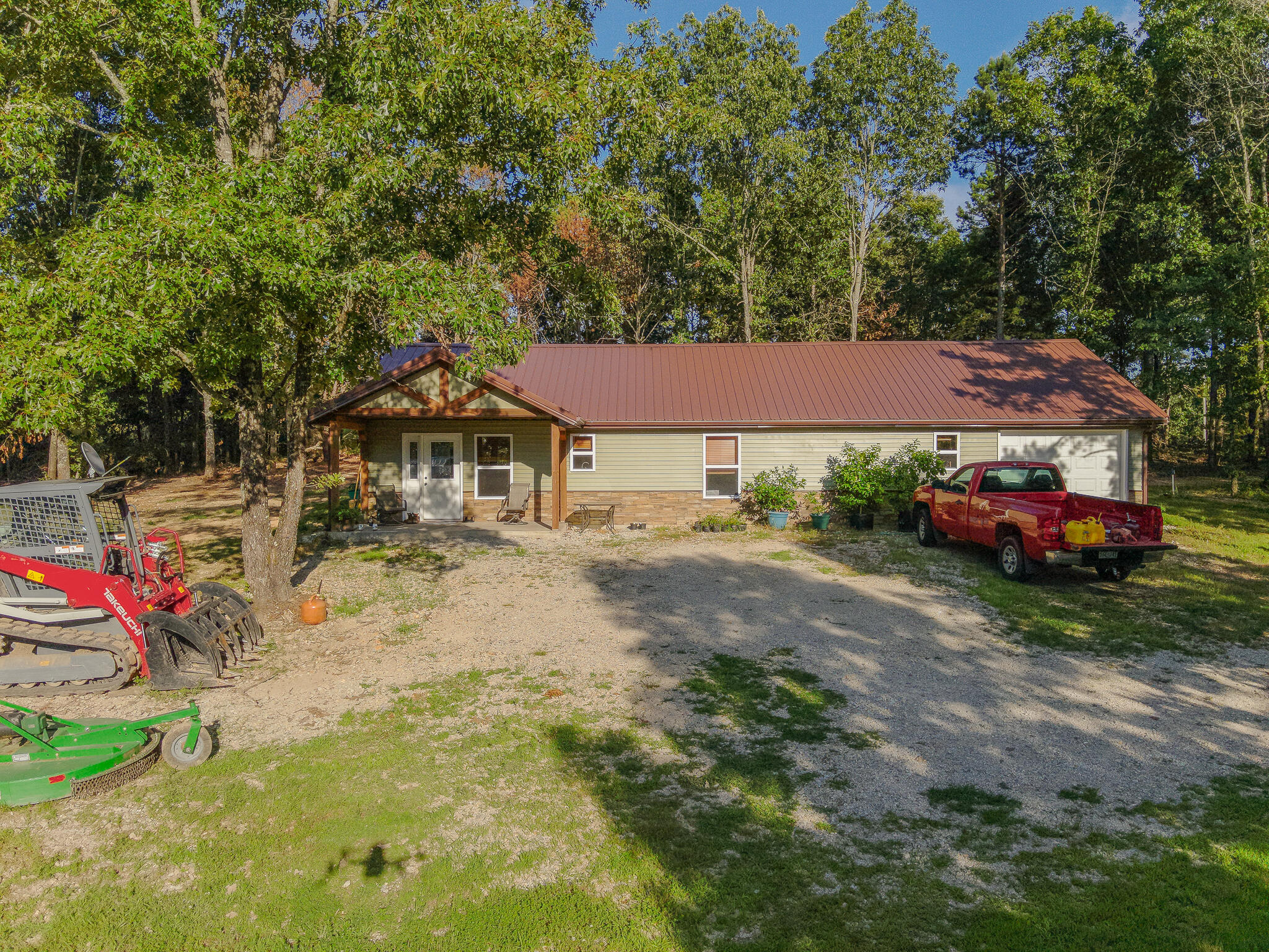 2887 County Road 5620 Property Photo 9