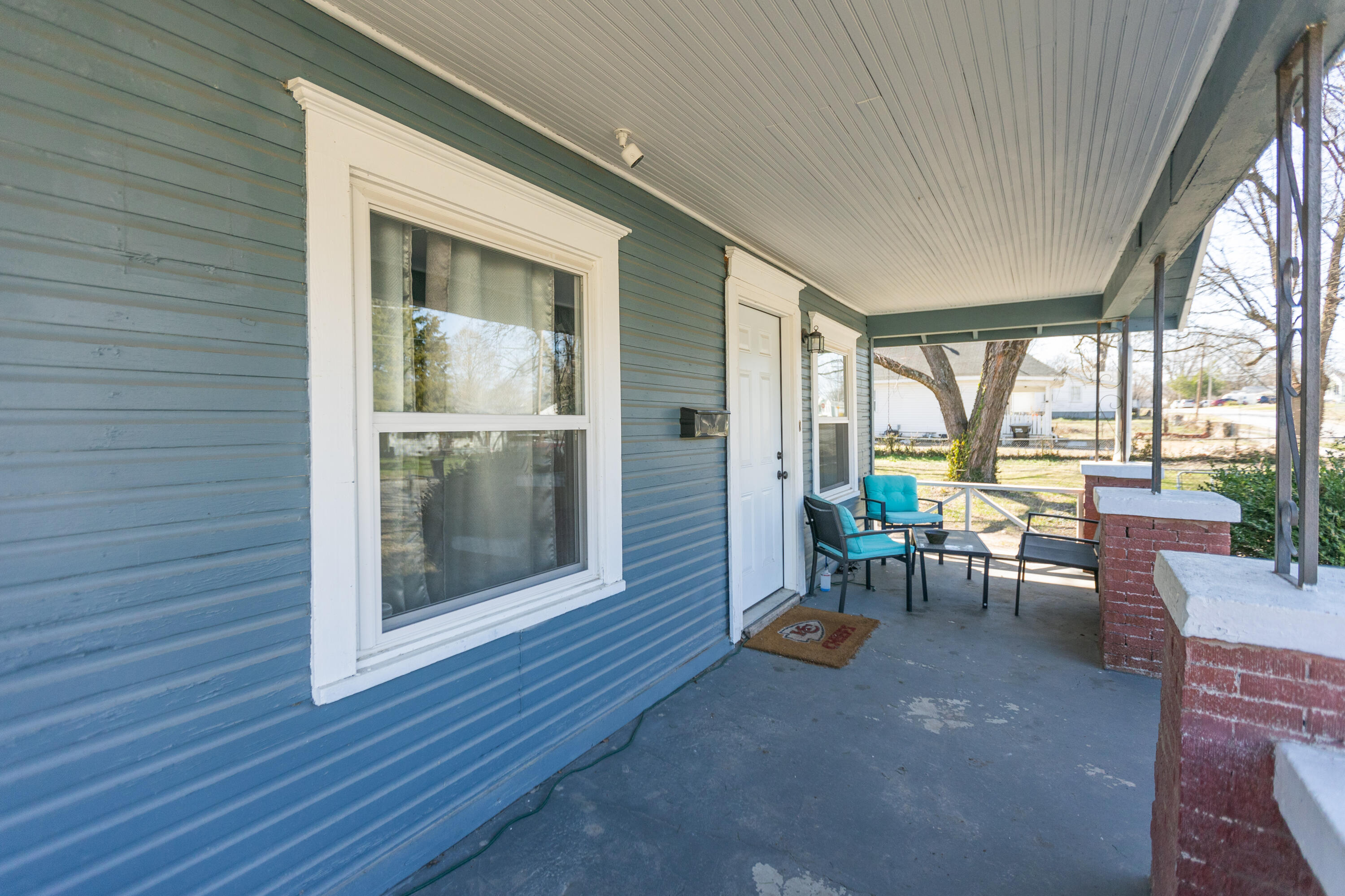 1368 East Pacific Street Property Photo 9