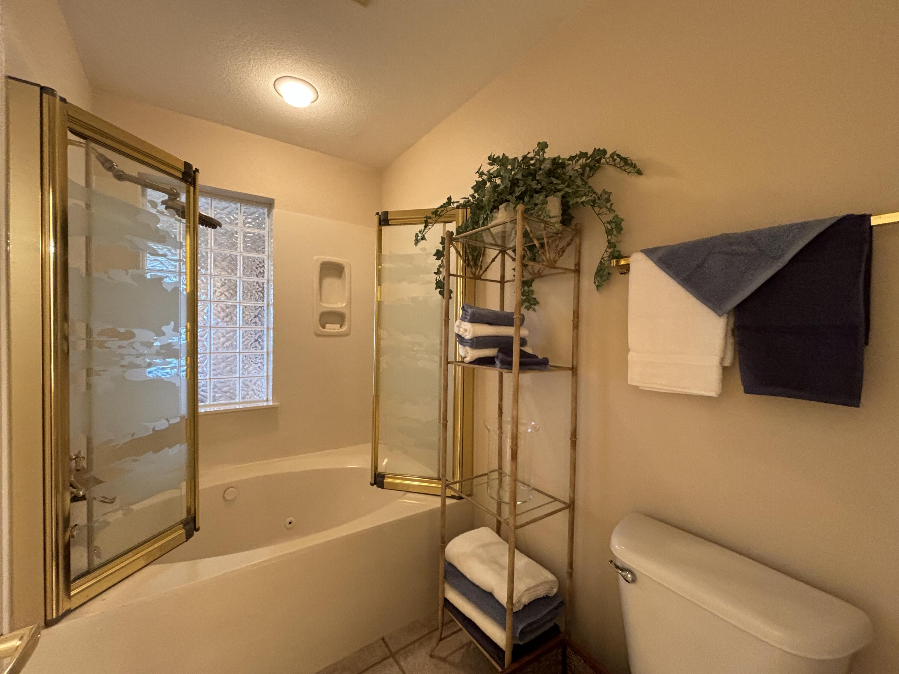 300 Glory Road Property Photo 22