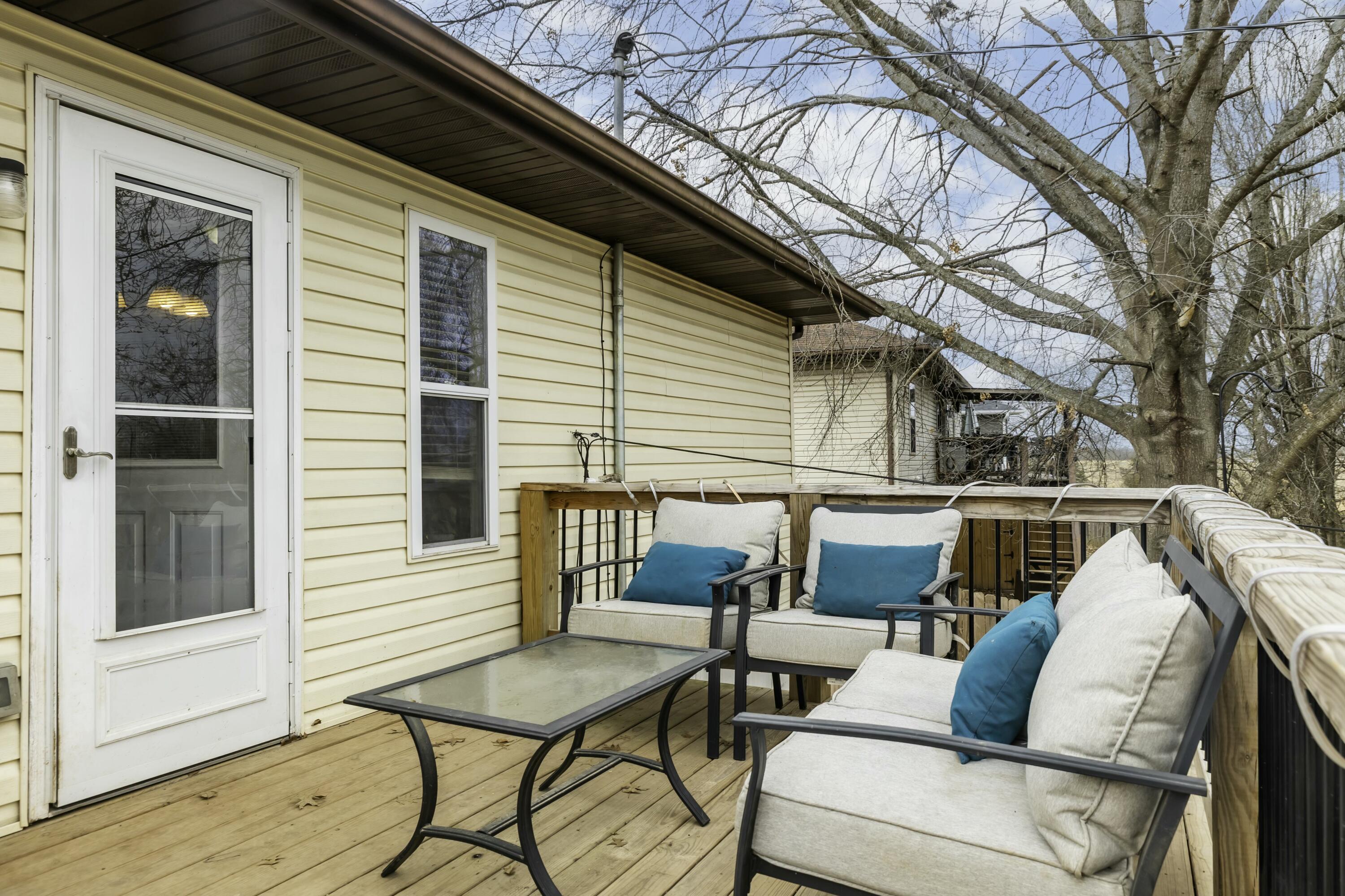 1513 West Meadow Avenue Property Photo 5