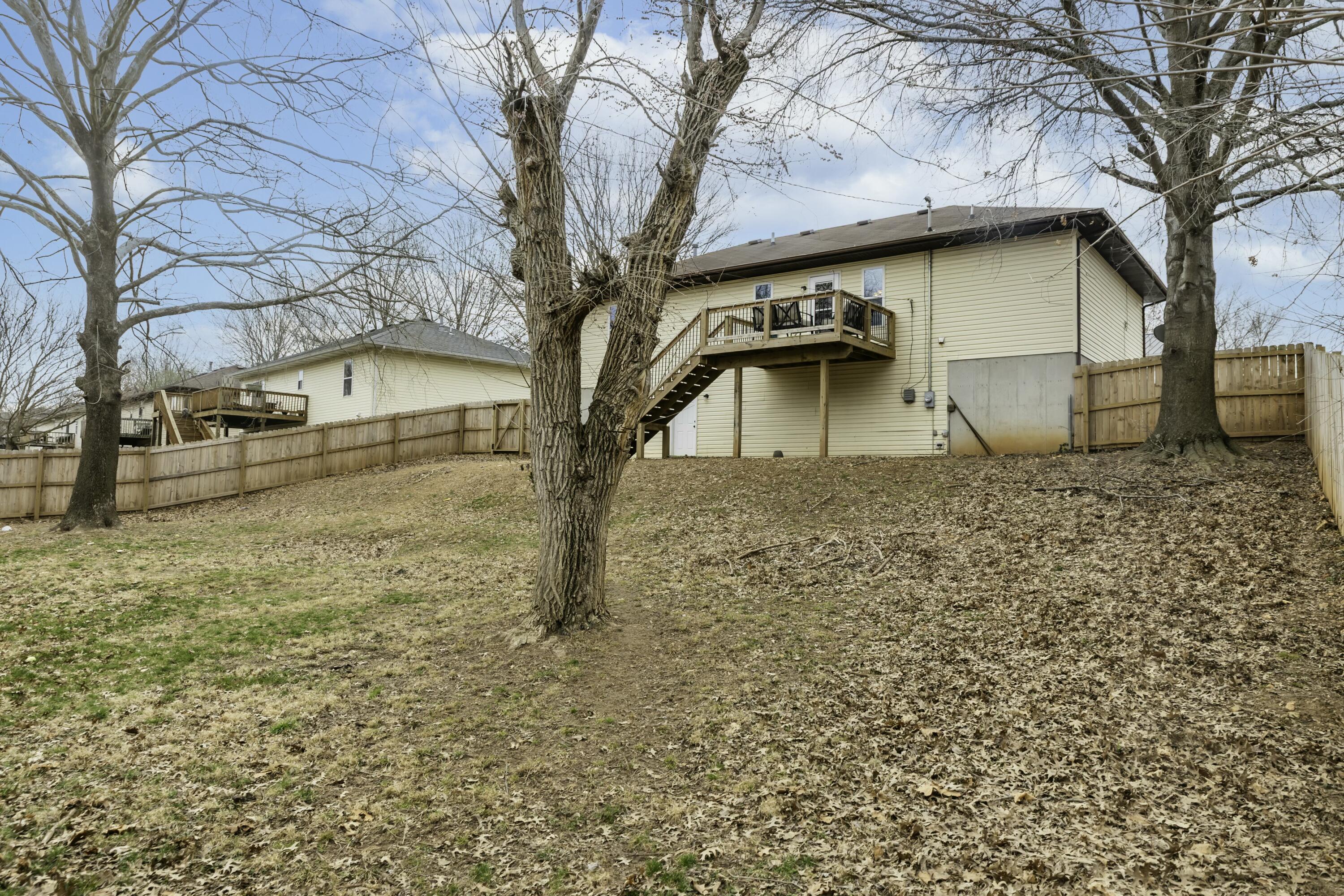 1513 West Meadow Avenue Property Photo 9