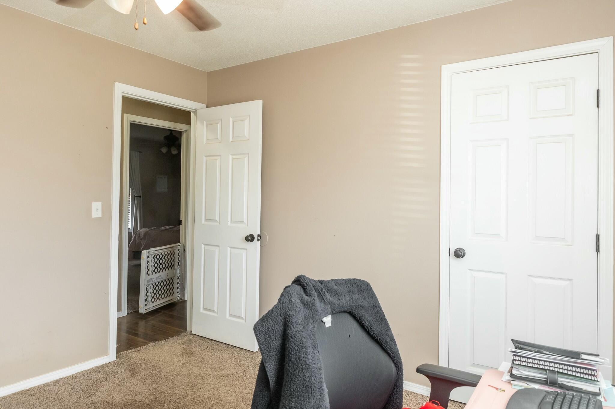 1513 West Meadow Avenue Property Photo 25