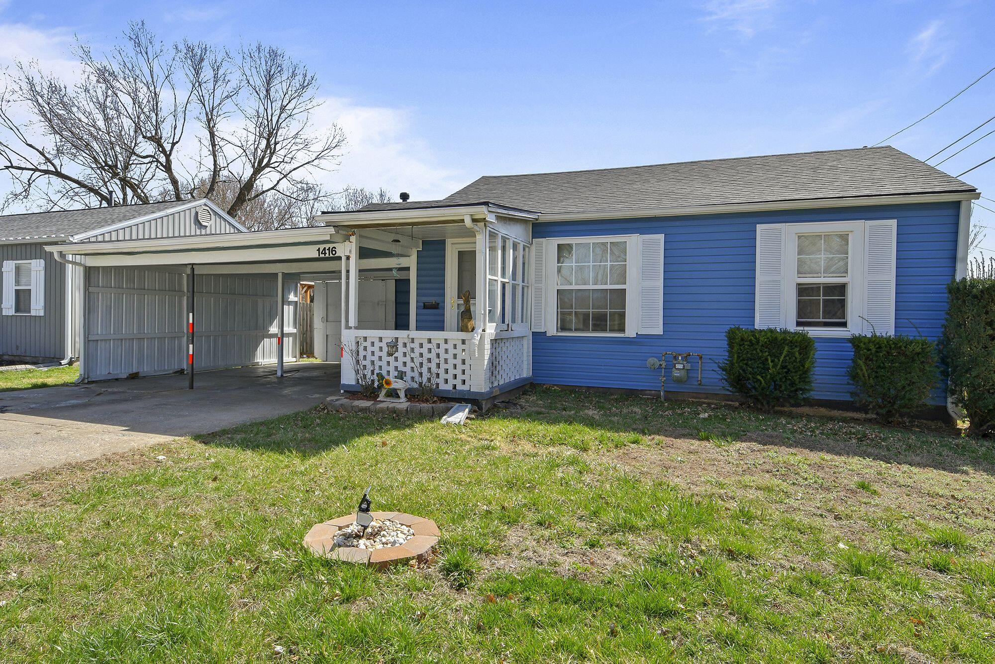 1416 East North Street Property Photo 1