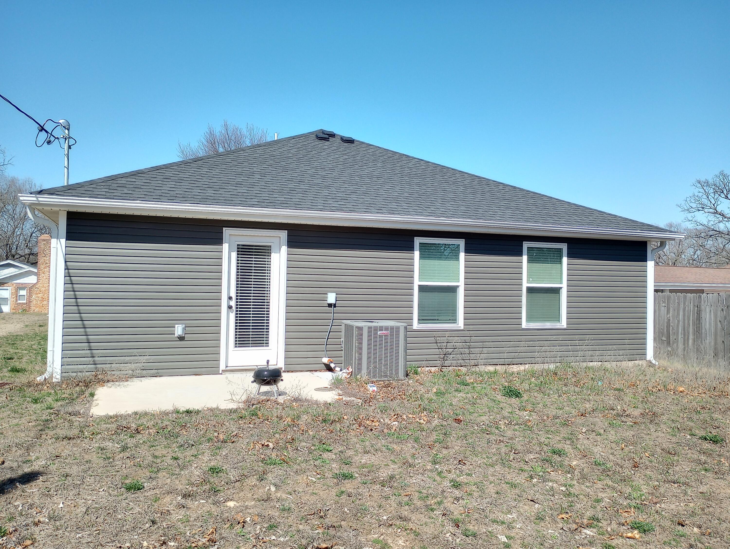 2802 Salem Street Property Photo 4