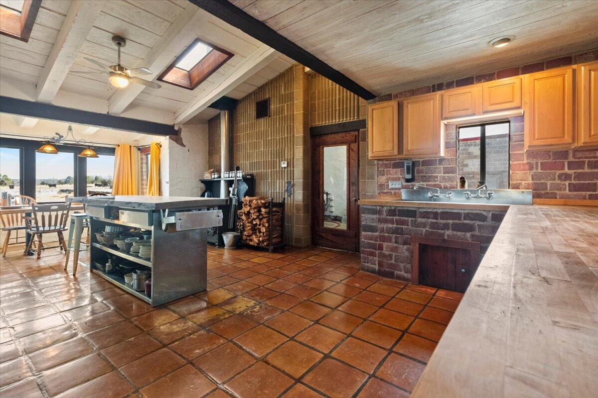191 Concrete Way Property Photo 12