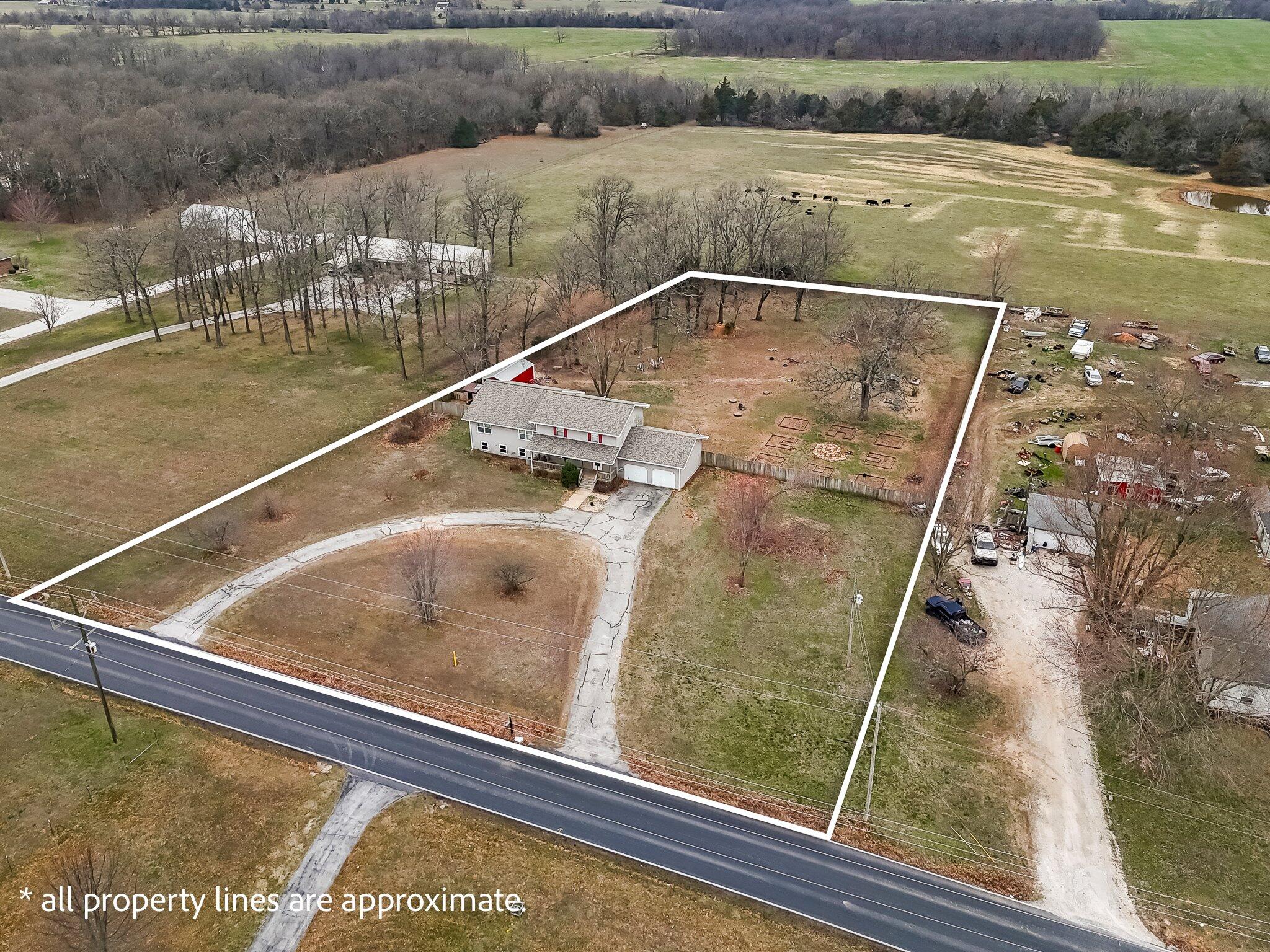 2379 Farm Road 1090 Property Photo 2