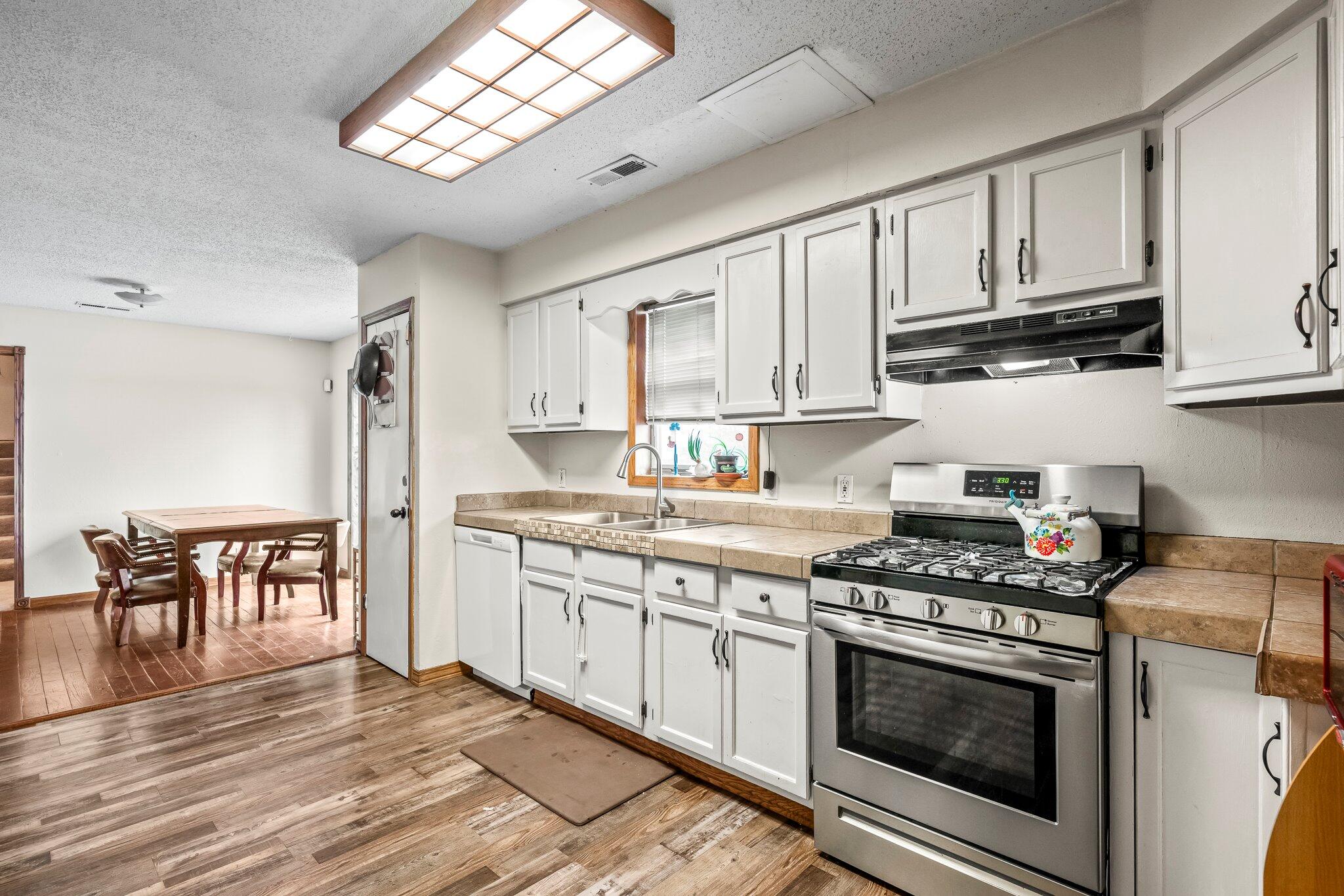 2379 Farm Road 1090 Property Photo 10