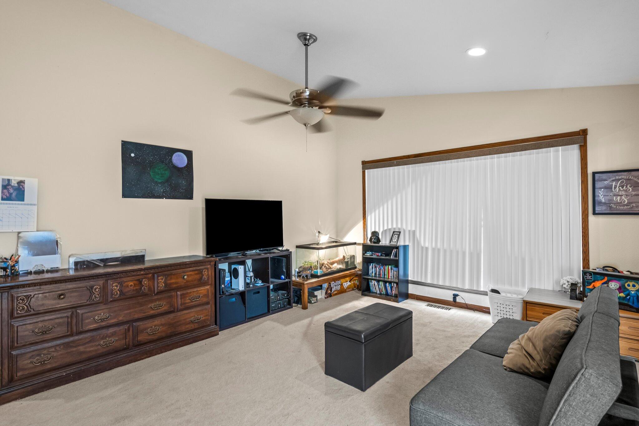 2379 Farm Road 1090 Property Photo 16