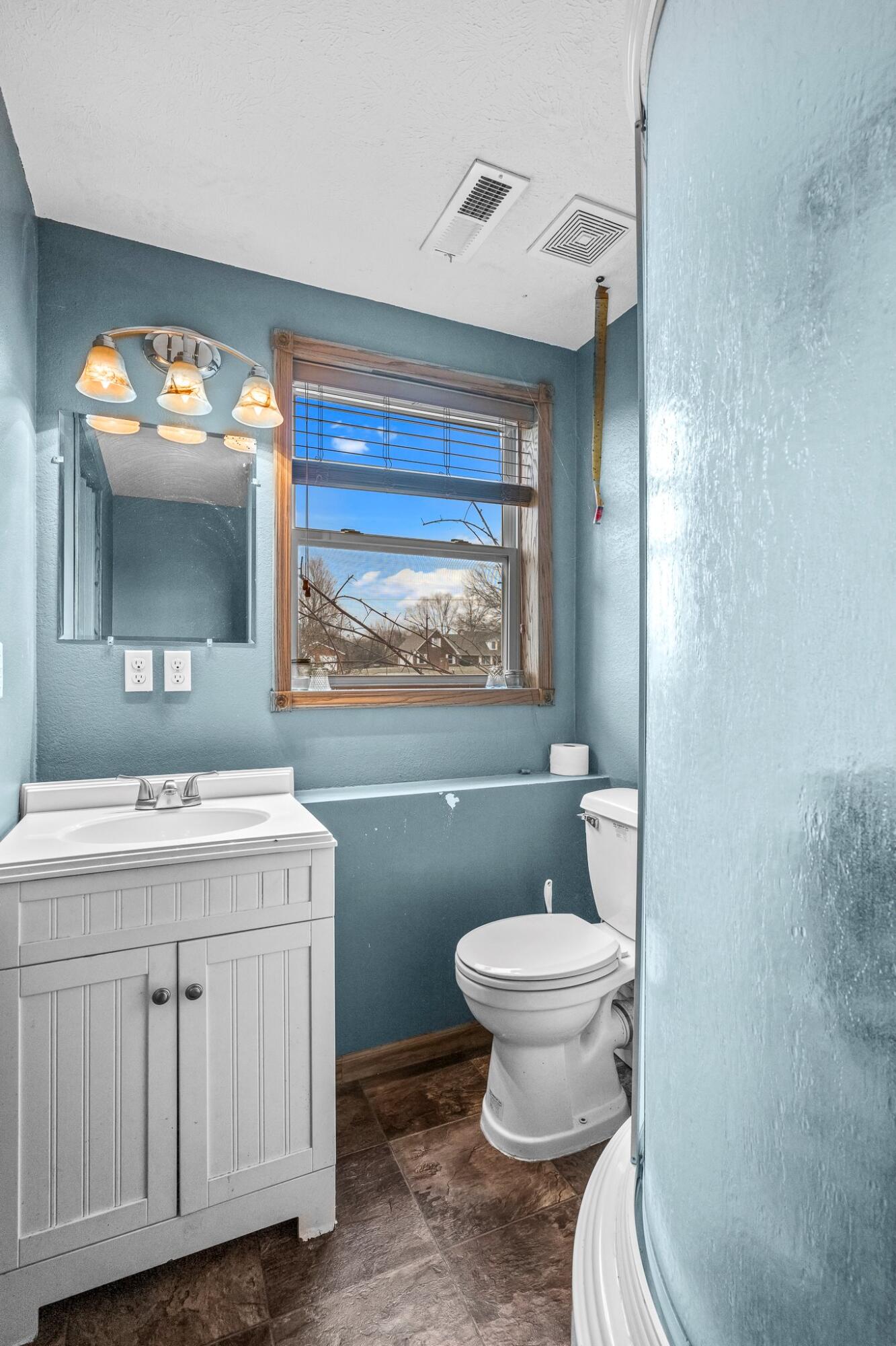 2379 Farm Road 1090 Property Photo 33