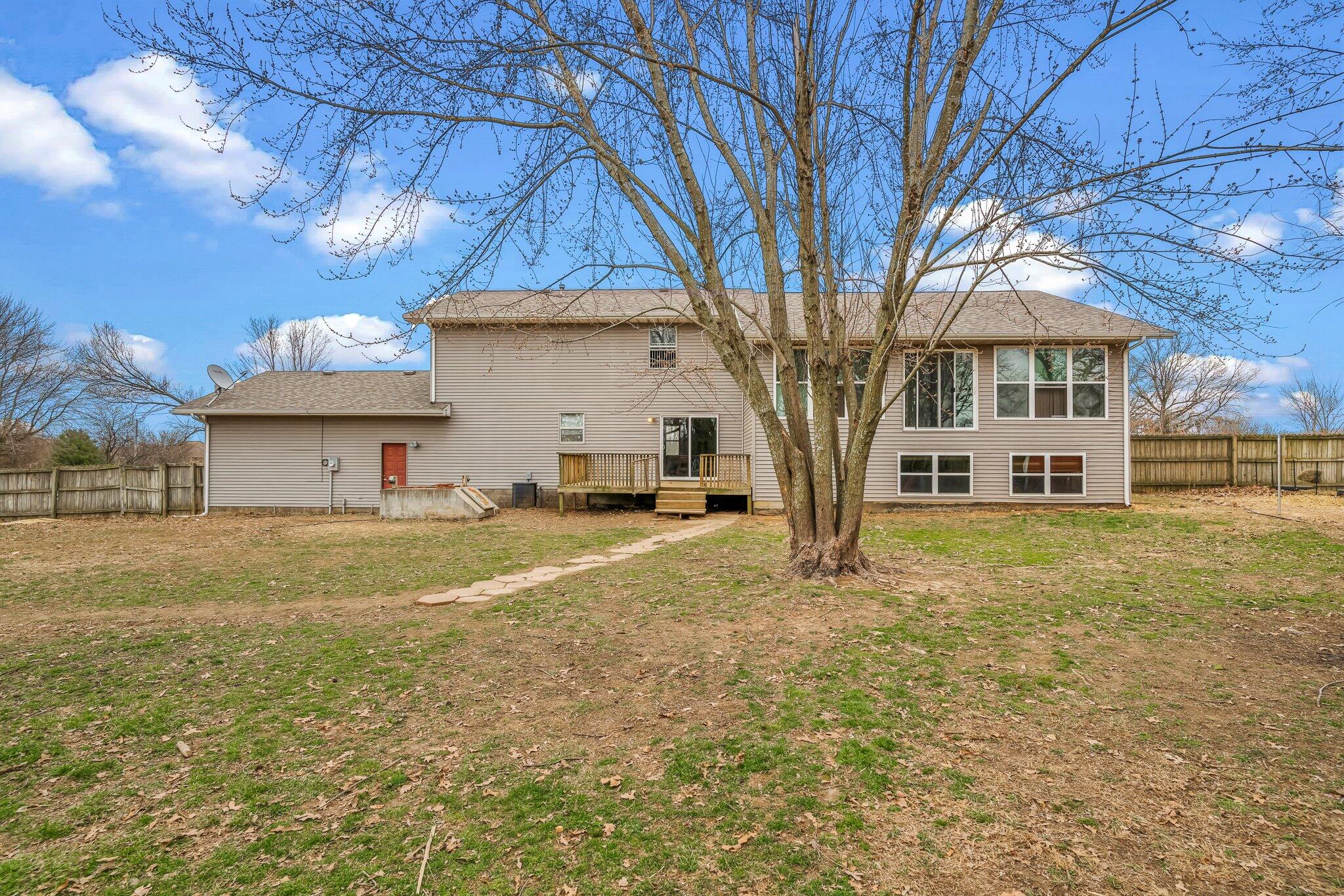 2379 Farm Road 1090 Property Photo 34