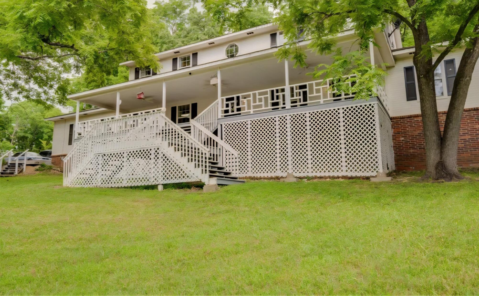 2332 Packet Hollow Road