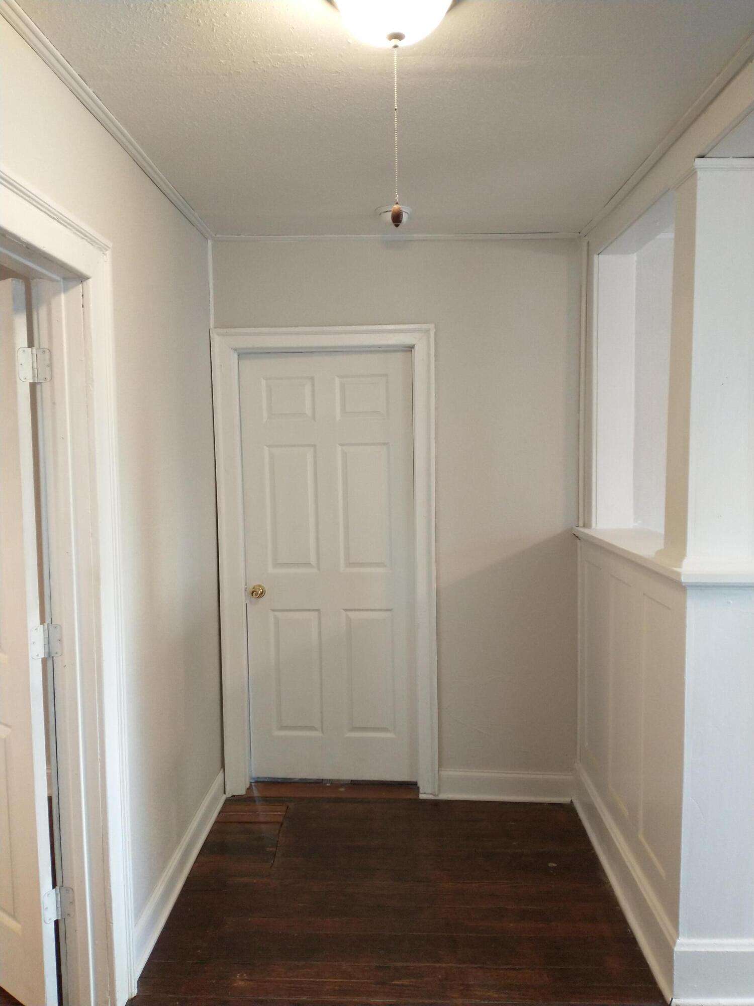 640 West Central Street Property Photo 2