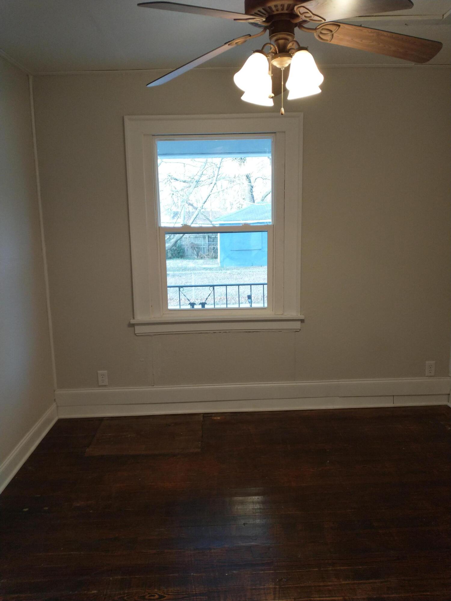 640 West Central Street Property Photo 4