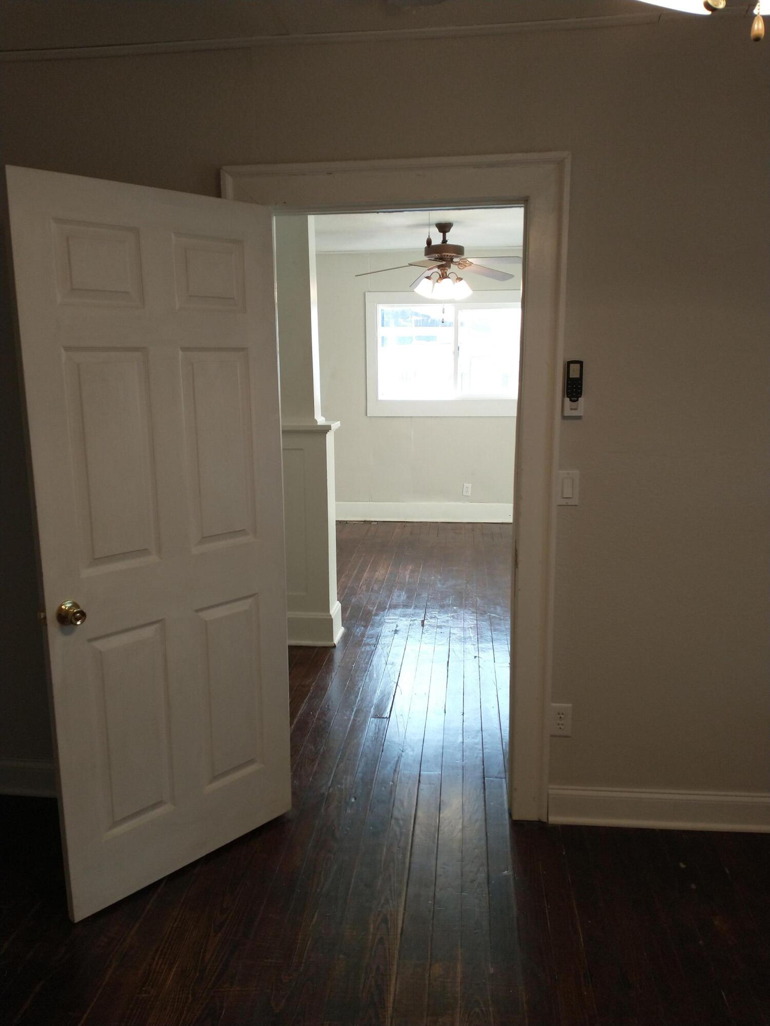 640 West Central Street Property Photo 6