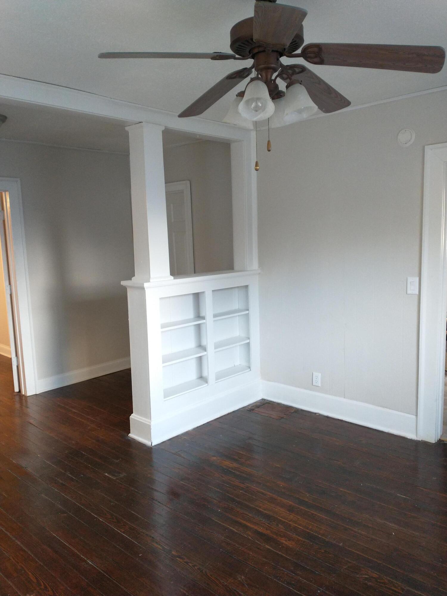 640 West Central Street Property Photo 9