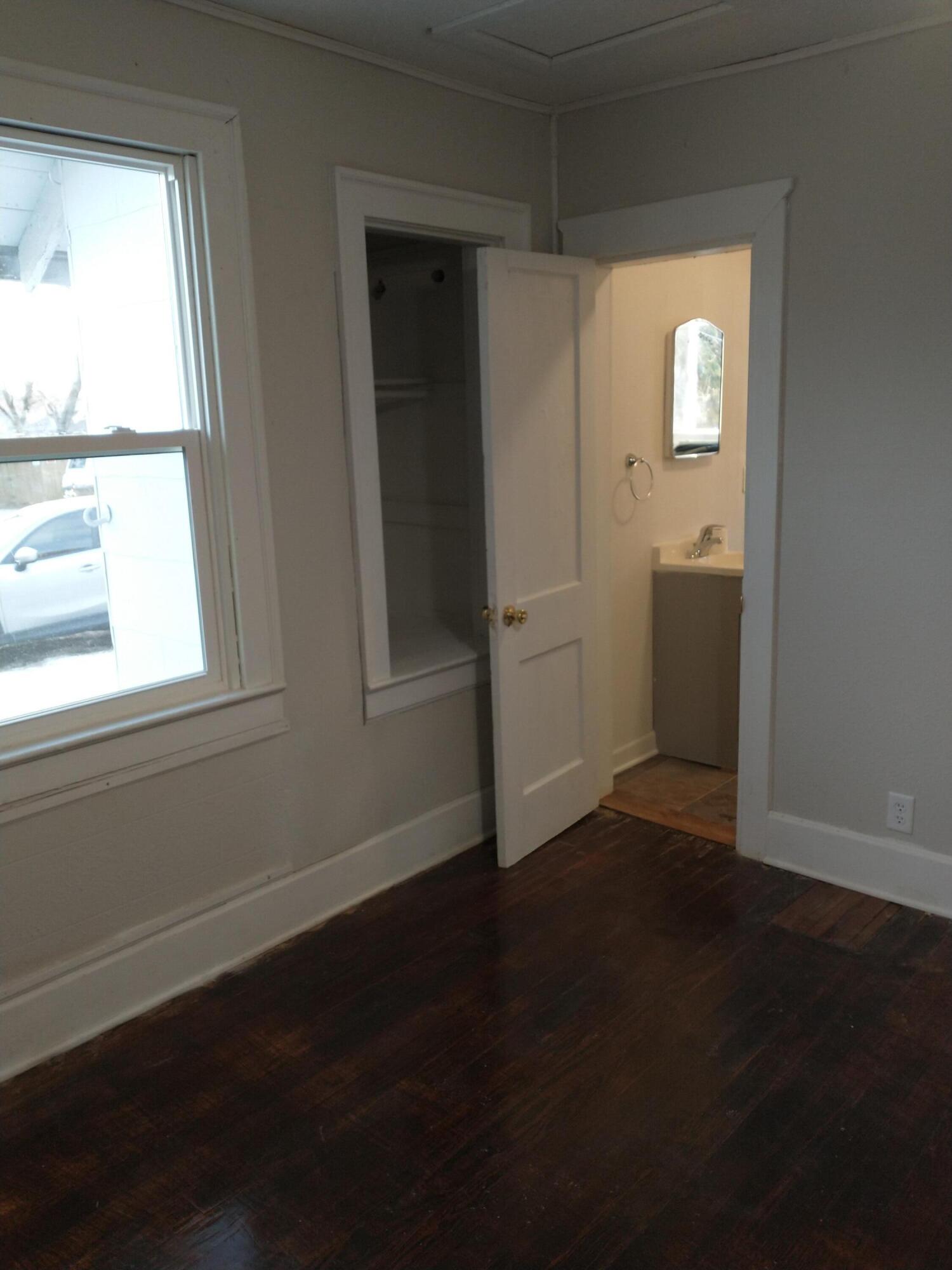 640 West Central Street Property Photo 14