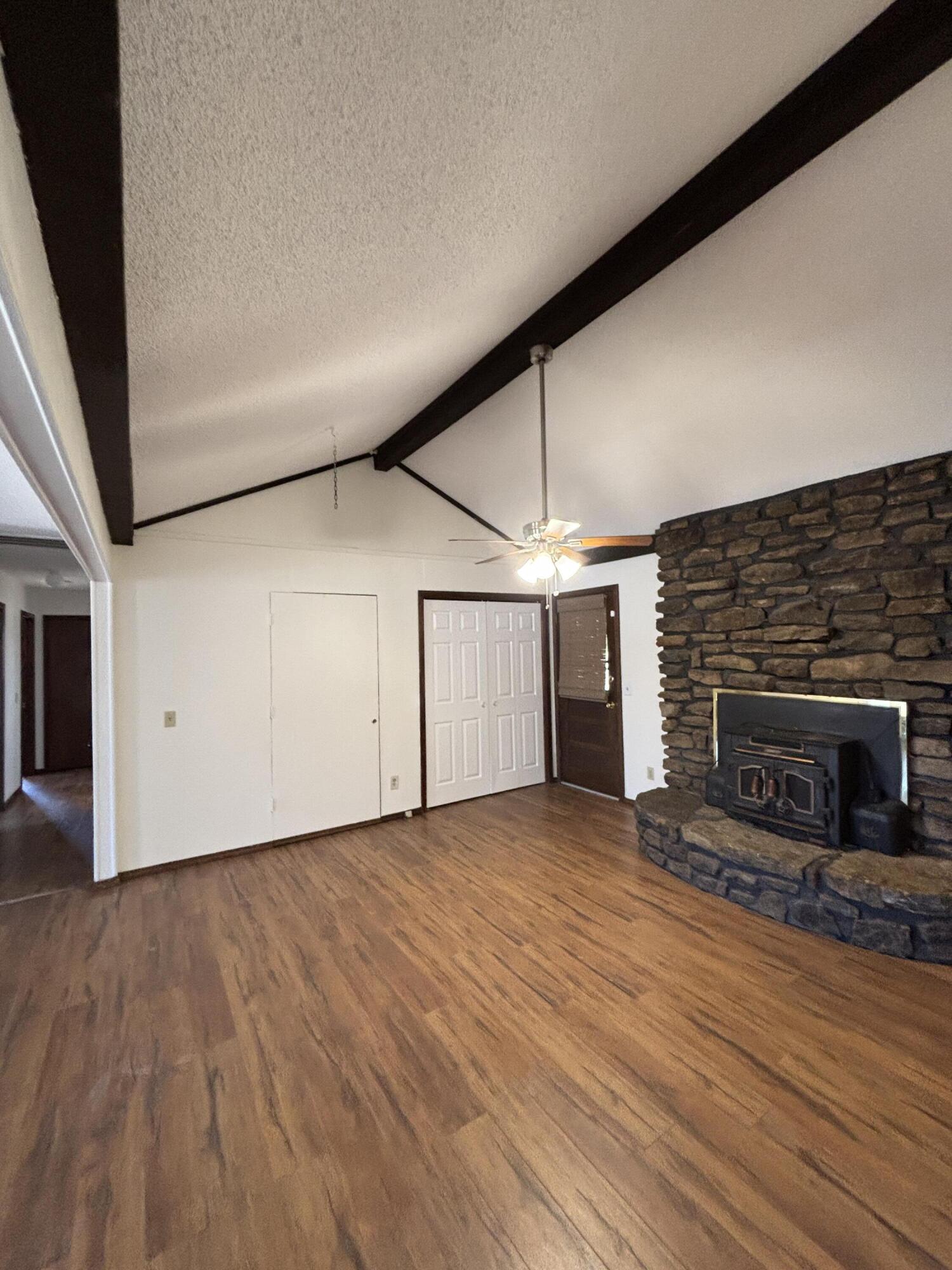 4951 South James Avenue Property Photo 6