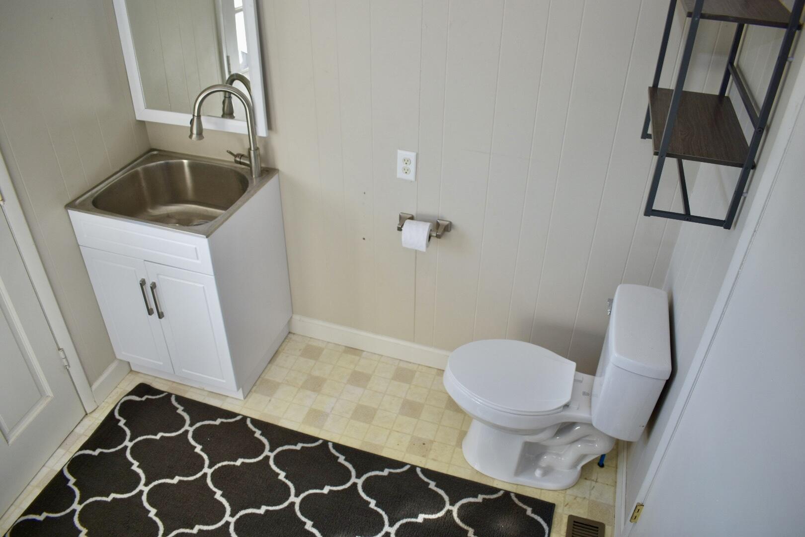 526 North Russell Avenue Property Photo 12