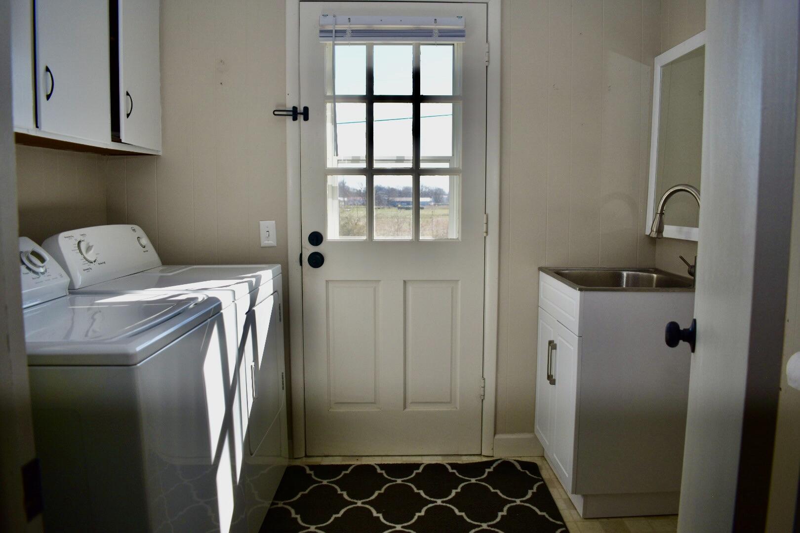 526 North Russell Avenue Property Photo 13
