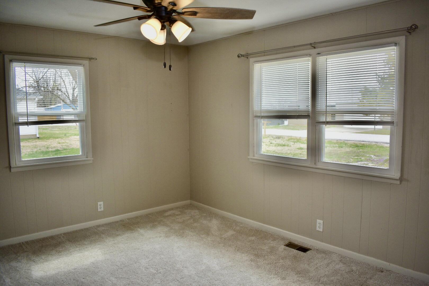 526 North Russell Avenue Property Photo 21
