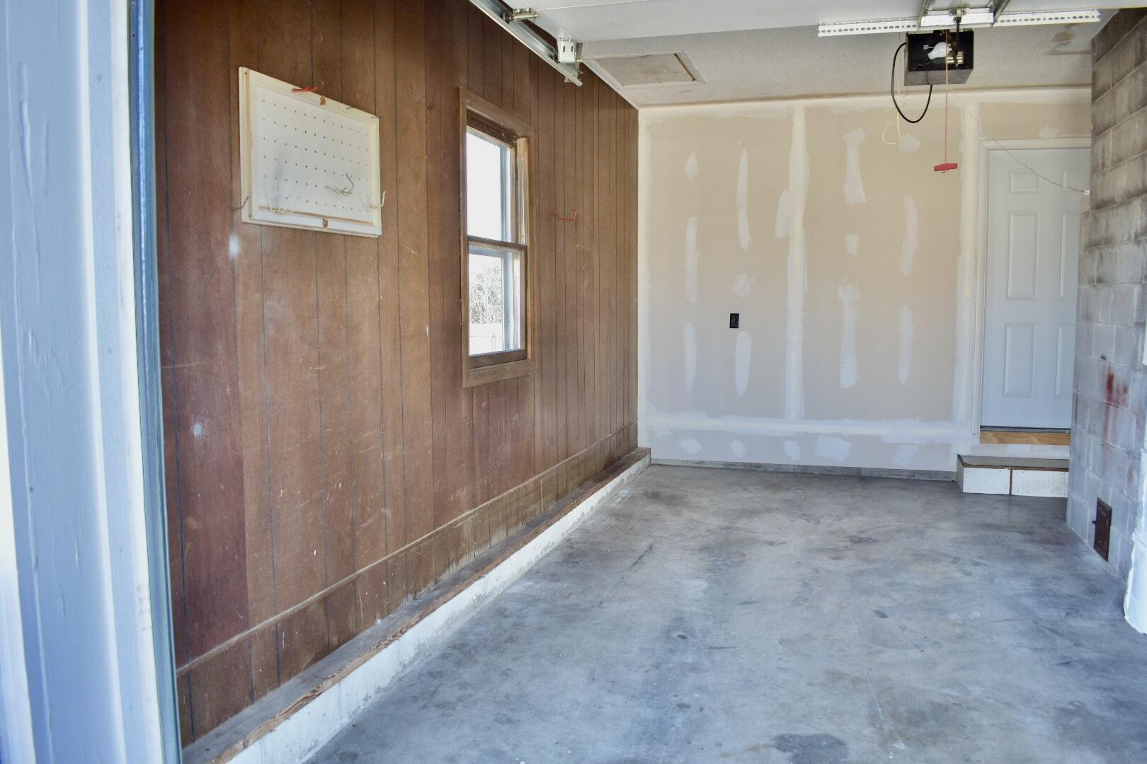 526 North Russell Avenue Property Photo 23