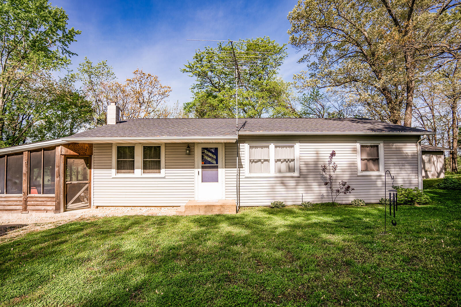 2457 County Road 1770 Property Photo