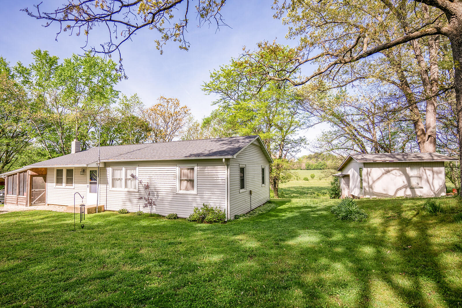 2457 County Road 1770 Property Photo 3