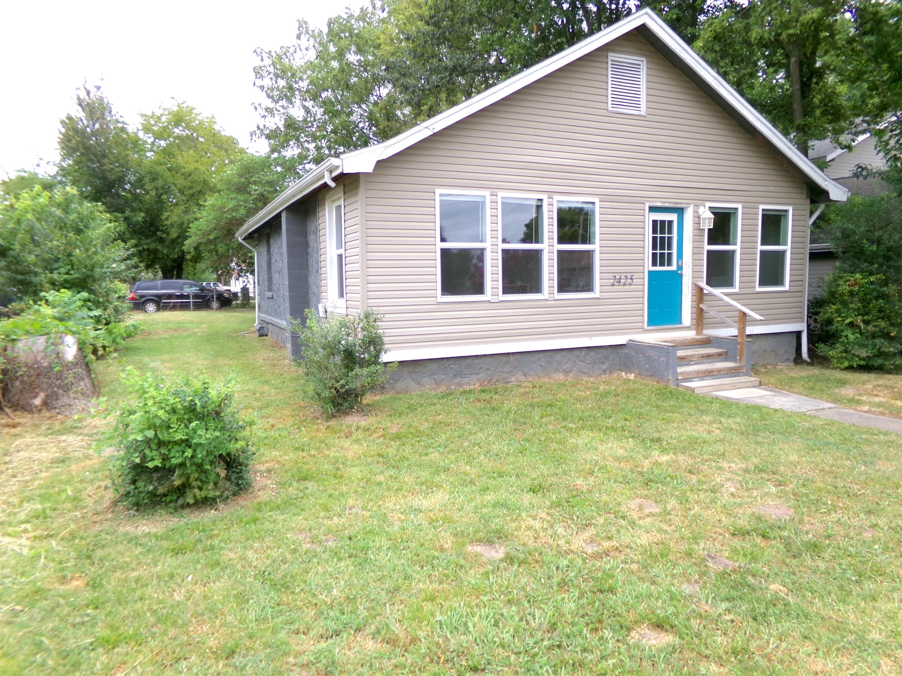 2425 West Atlantic Street Property Photo 2