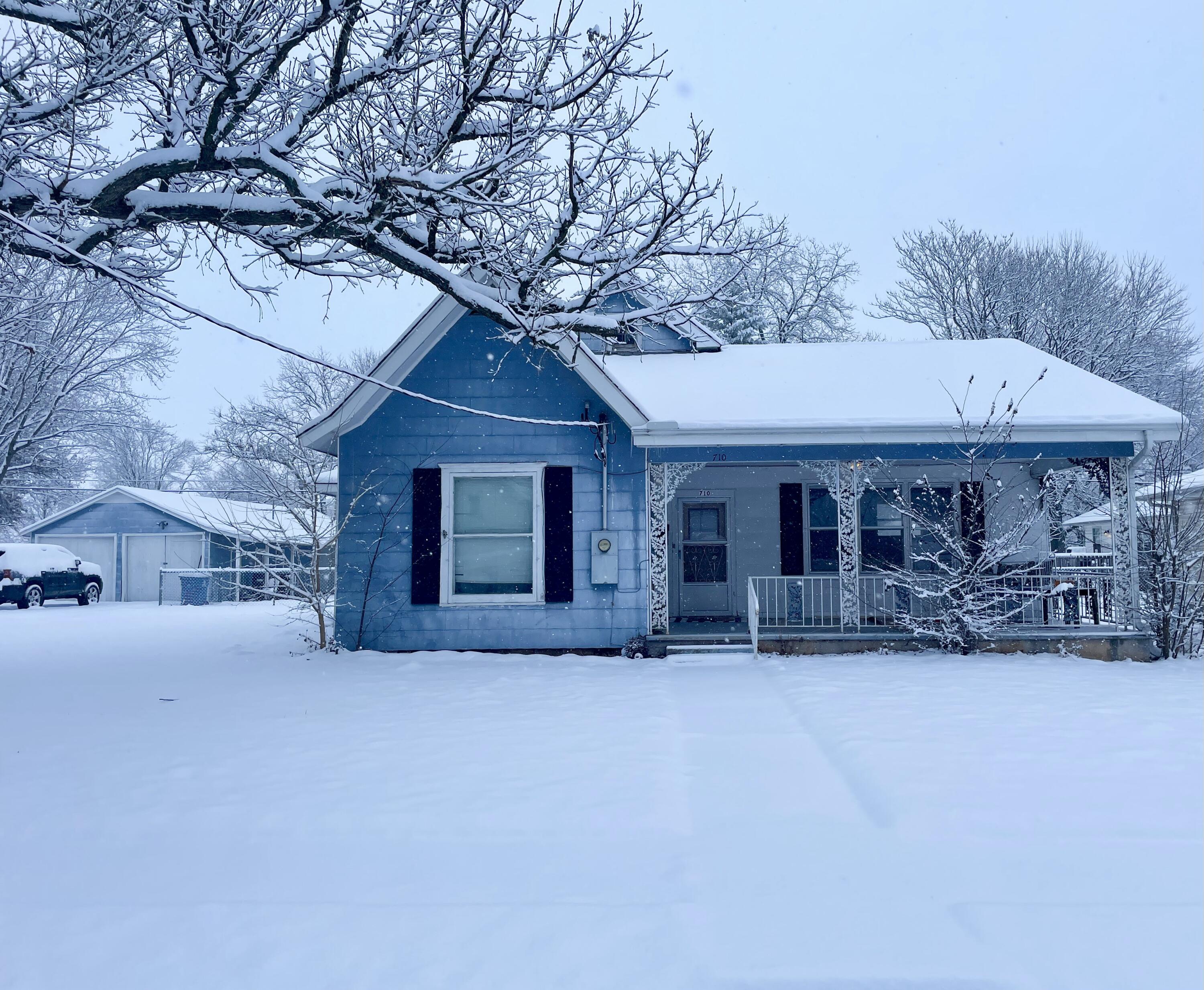 710 Truman Street Property Photo